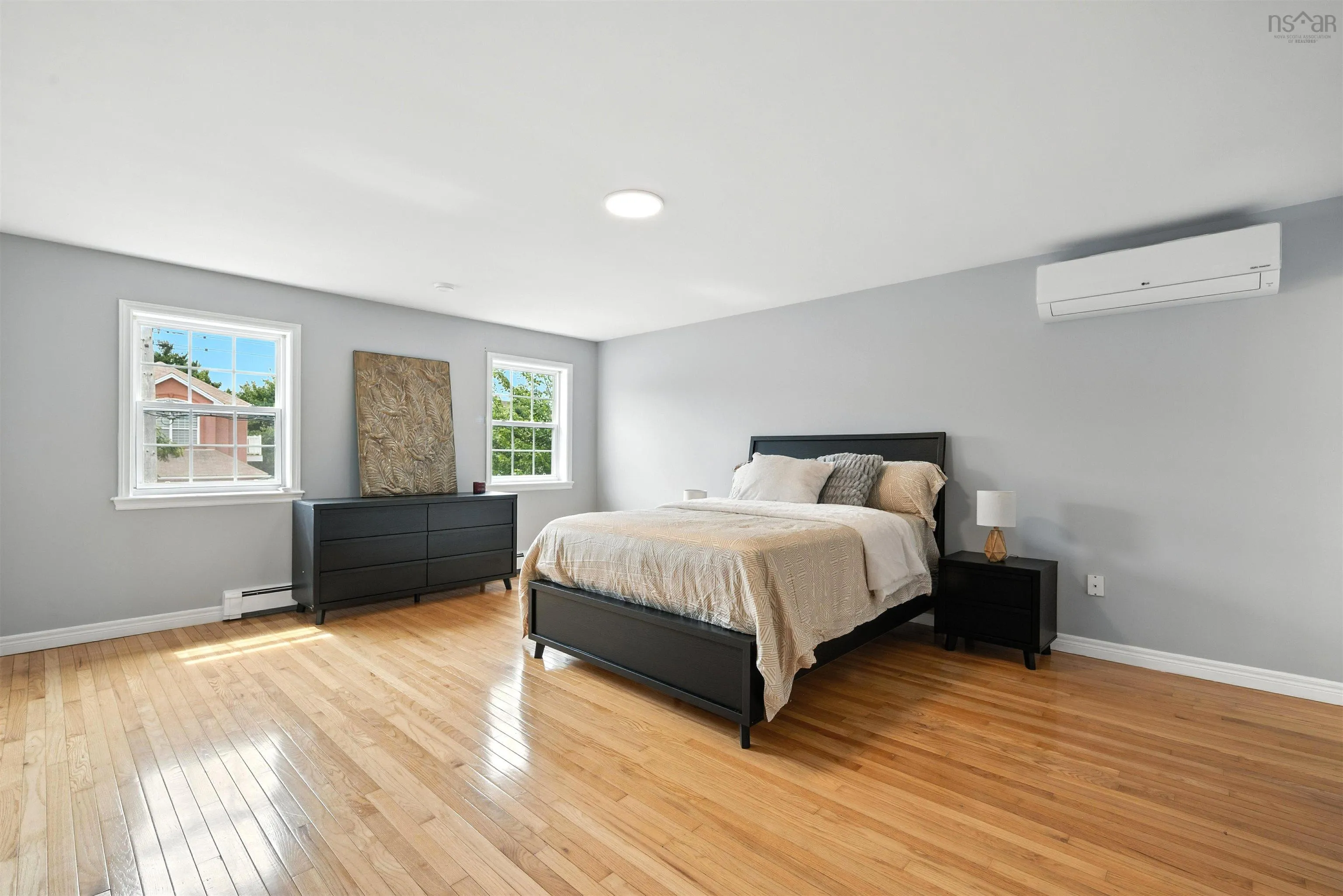 9 Roxbury Crescent, Halifax, NS B3M 4S9, 5 Bedrooms Bedrooms, ,4 BathroomsBathrooms,Residential,For Sale,Roxbury,202519499