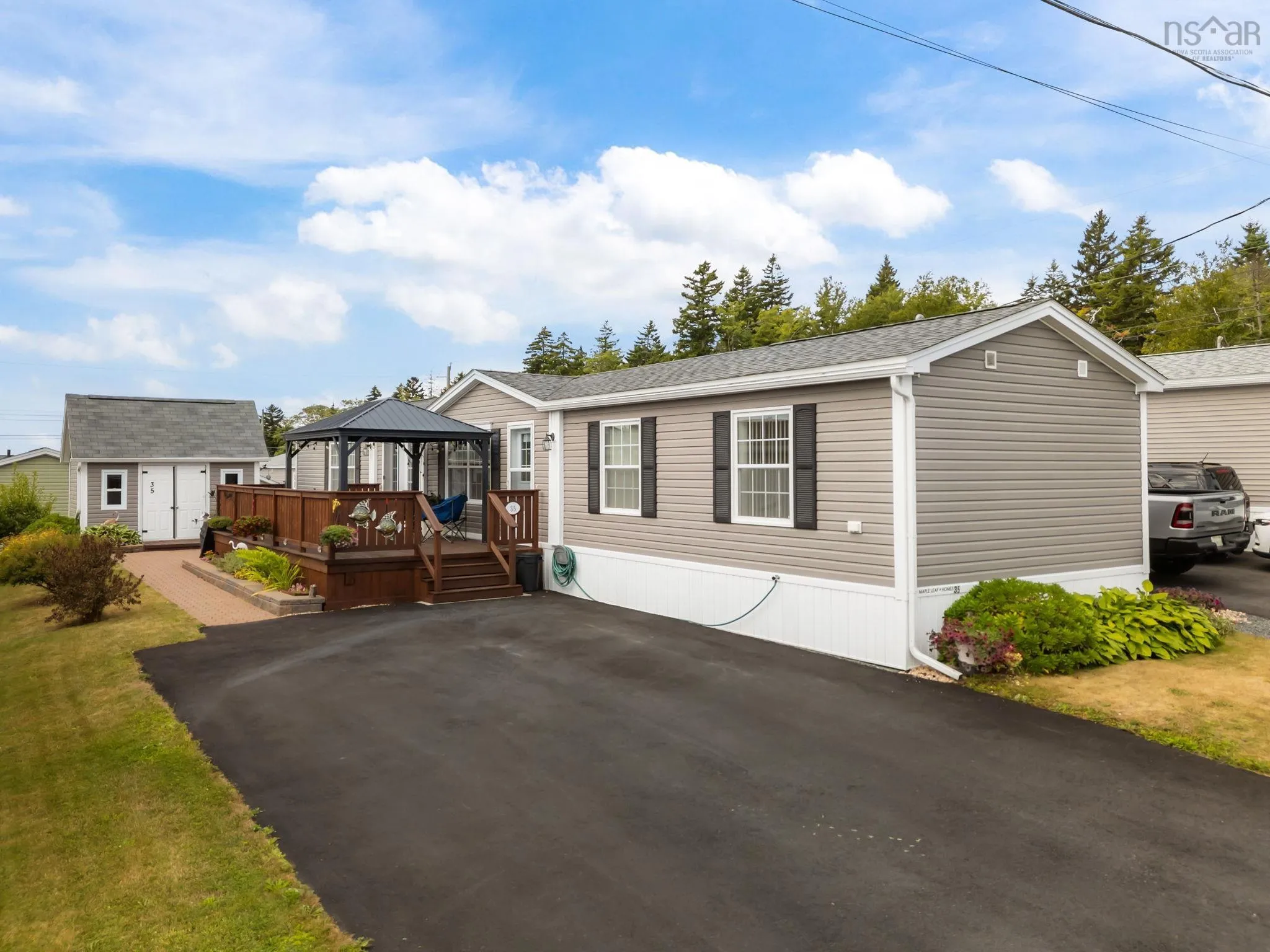 35 Eighth Street, Lucasville, NS B4B 1R5, 3 Bedrooms Bedrooms, ,2 BathroomsBathrooms,Residential,For Sale,Eighth,202521697