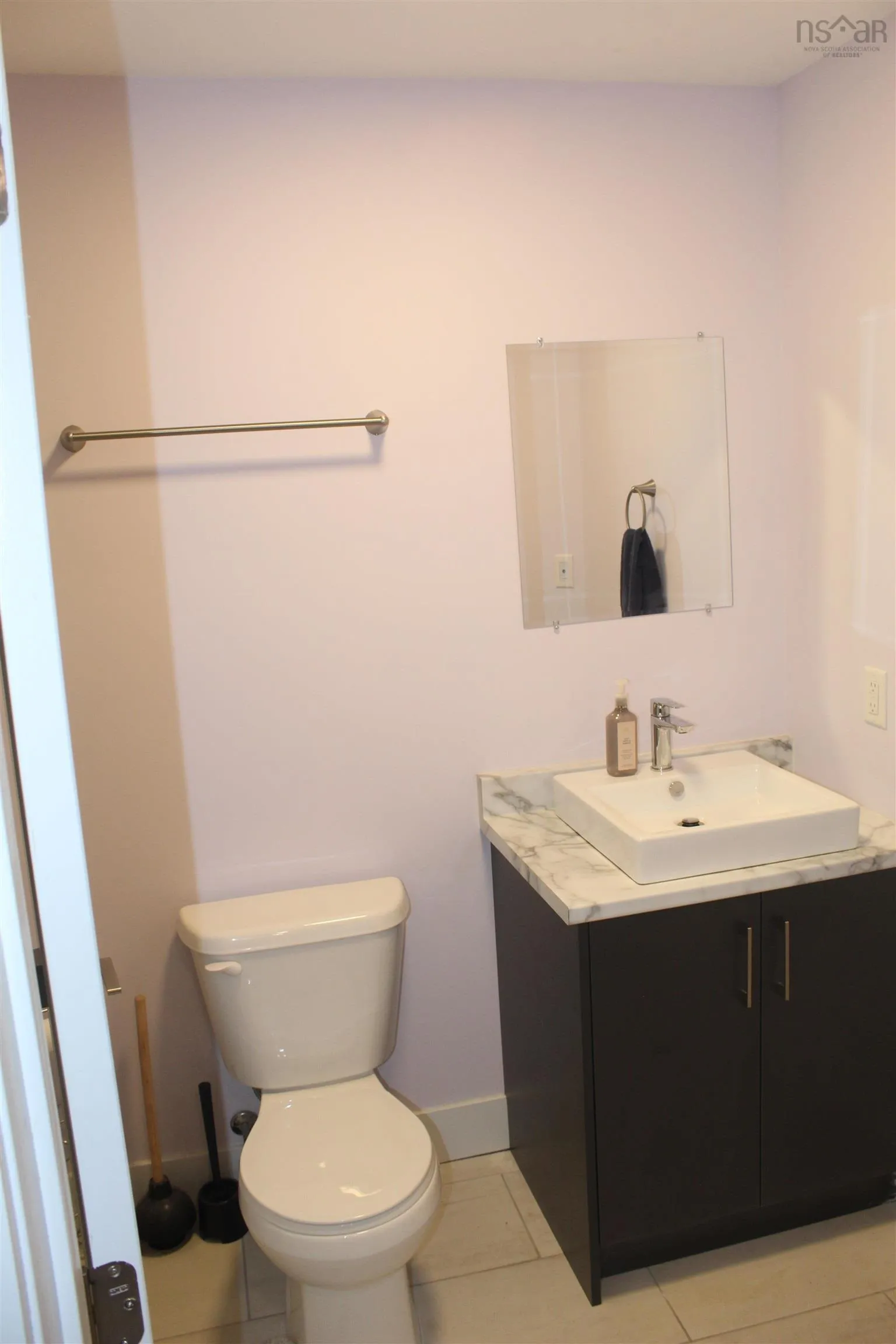 20 Trout Run, Halifax, NS B3R 0C4, 4 Bedrooms Bedrooms, ,4 BathroomsBathrooms,Residential,For Sale,Trout Run,202522109