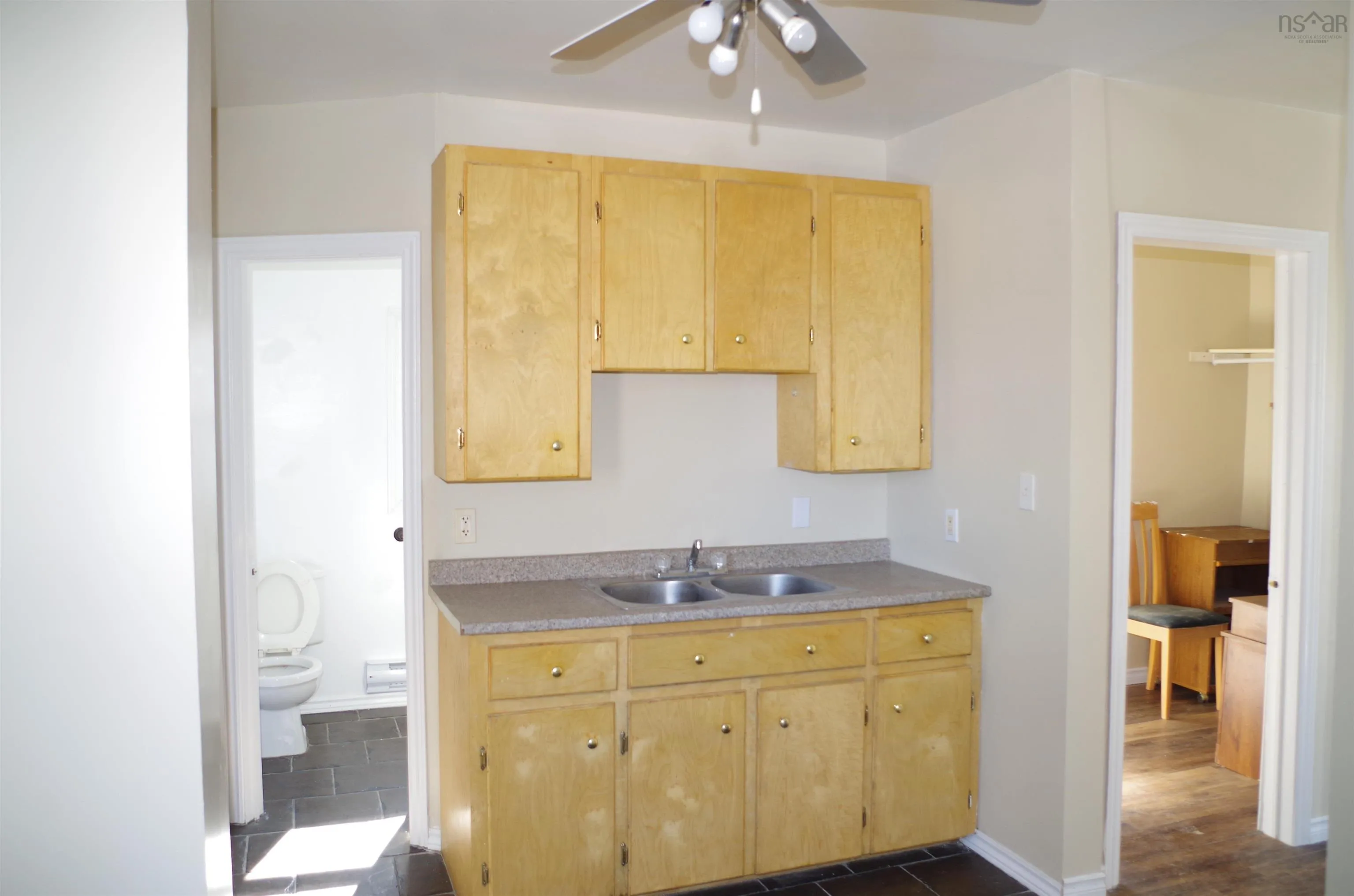 13 High Street, Sydney Ns B1p 2j4, 4 Bedrooms Bedrooms, ,Residential Income,For Sale,High,202426082
