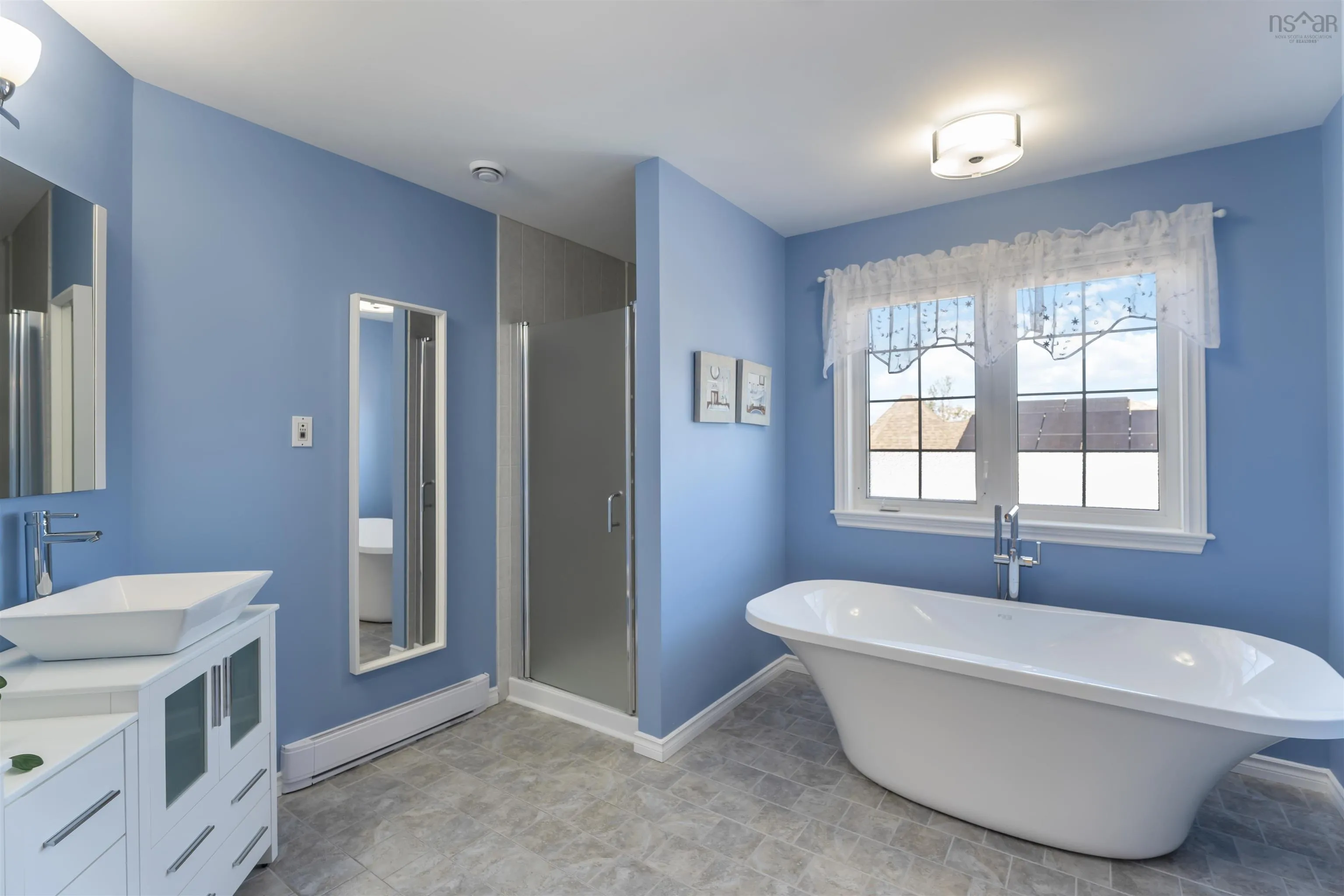 26 Dalhousie Avenue, Kentville, NS B4N 5E5, 4 Bedrooms Bedrooms, ,2 BathroomsBathrooms,Residential,For Sale,Dalhousie,202523530