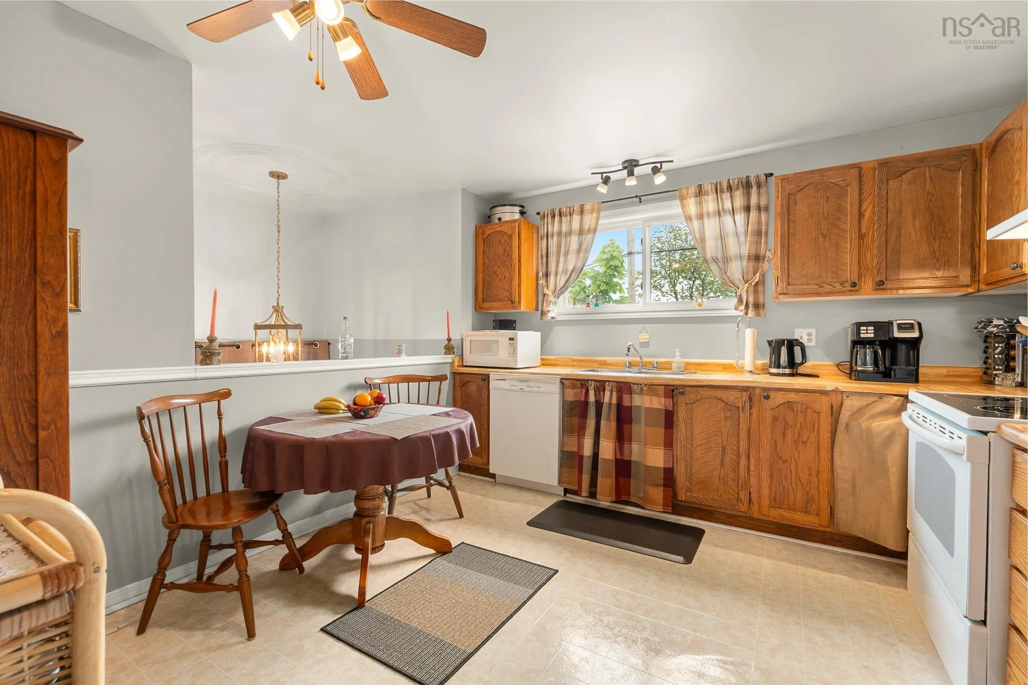 73 Chameau Crescent, Cole Harbour, NS B2W 5G5, 4 Bedrooms Bedrooms, ,2 BathroomsBathrooms,Residential,For Sale,Chameau,202511870