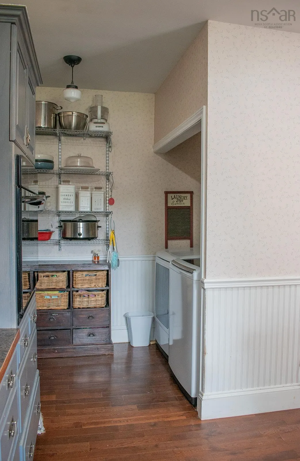 230 Victoria Street E, Amherst, NS B4H 1Y9, 3 Bedrooms Bedrooms, ,2 BathroomsBathrooms,Residential,For Sale,Victoria,202517517