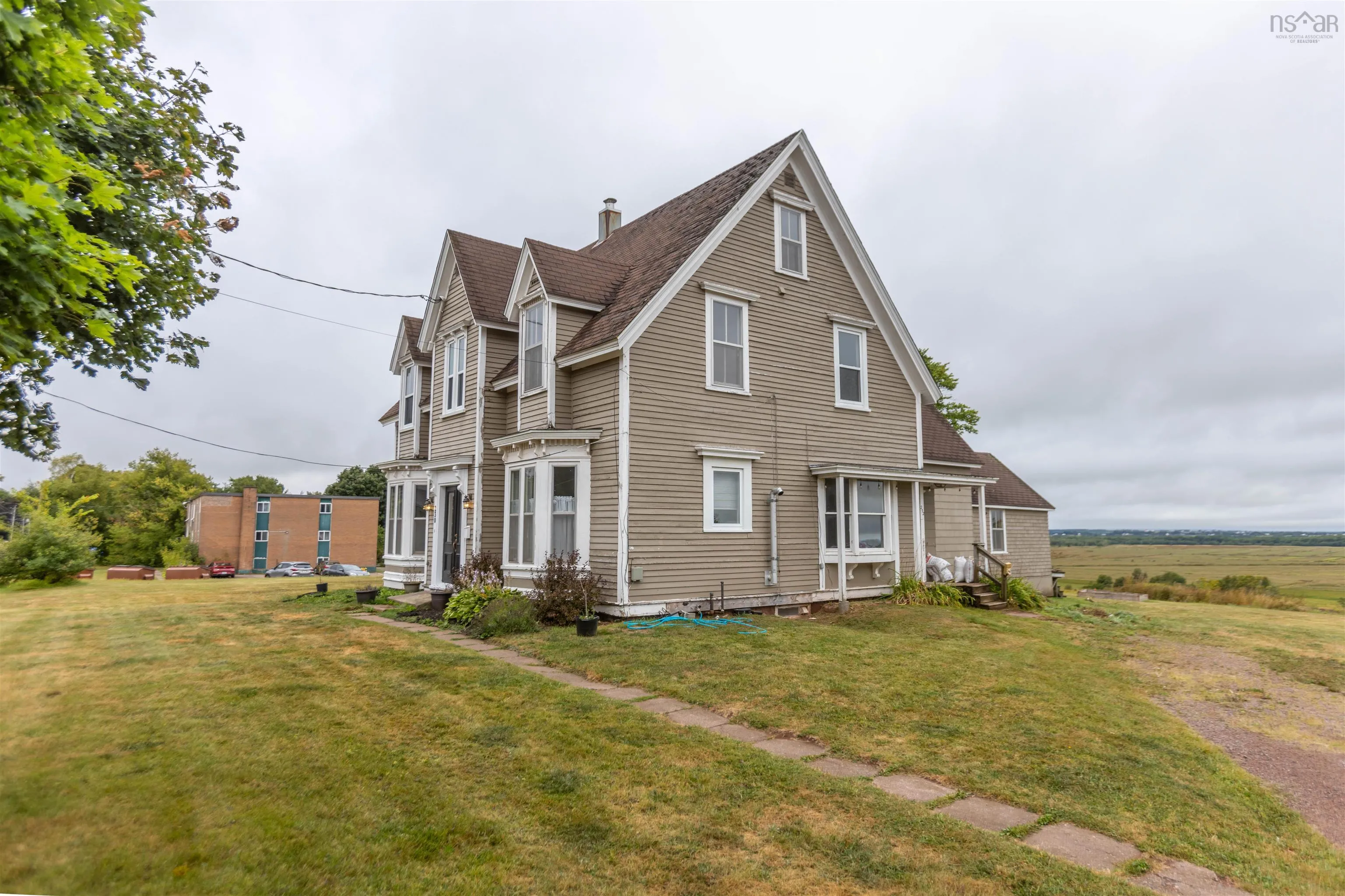 230 Victoria Street E, Amherst, NS B4H 1Y9, 3 Bedrooms Bedrooms, ,2 BathroomsBathrooms,Residential,For Sale,Victoria,202517517
