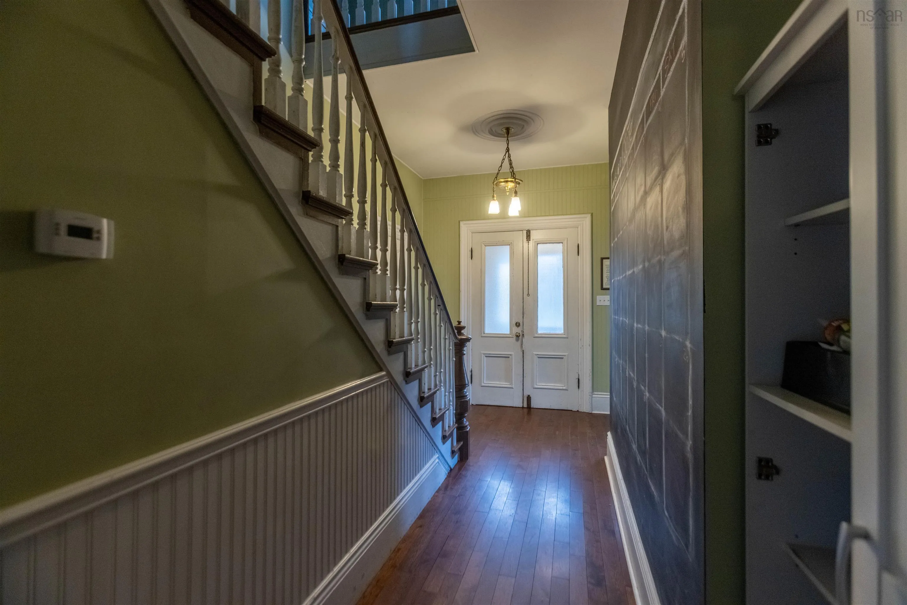 230 Victoria Street E, Amherst, NS B4H 1Y9, 3 Bedrooms Bedrooms, ,2 BathroomsBathrooms,Residential,For Sale,Victoria,202517517