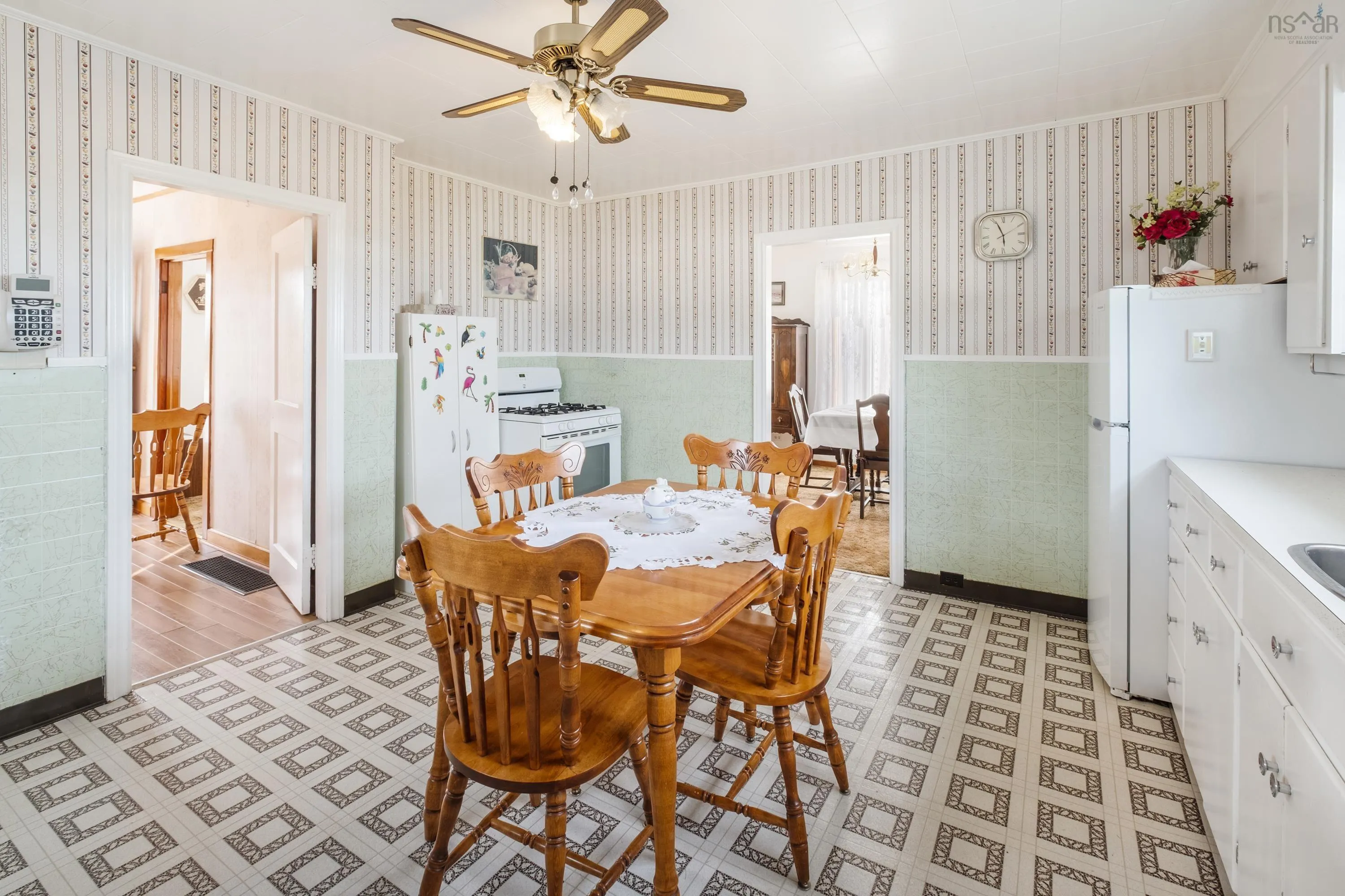 1192 Main Street, Glace Bay, NS B1A 5A2, 3 Bedrooms Bedrooms, ,2 BathroomsBathrooms,Residential,For Sale,Main,202518397