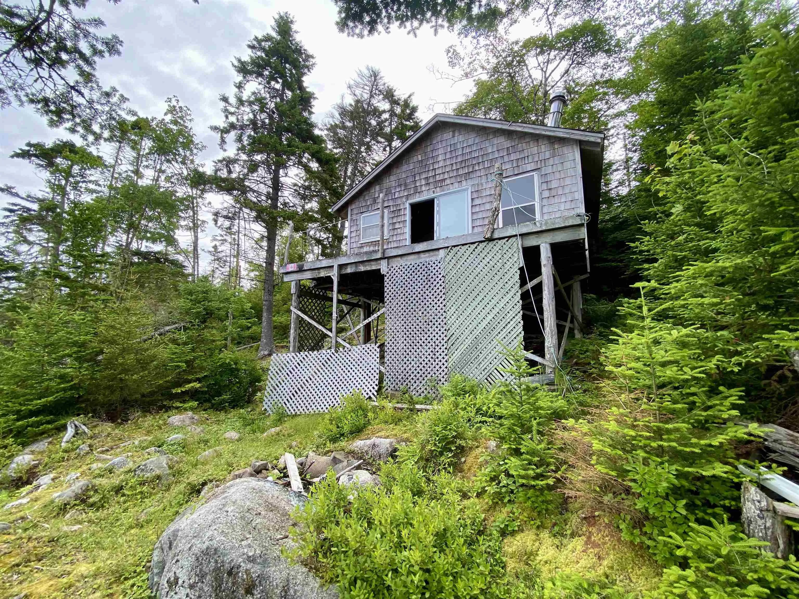 Little Lake, Upper Lakeville, NS B0J 2L0, 2 Bedrooms Bedrooms, ,Residential,For Sale,Little Lake,202518491