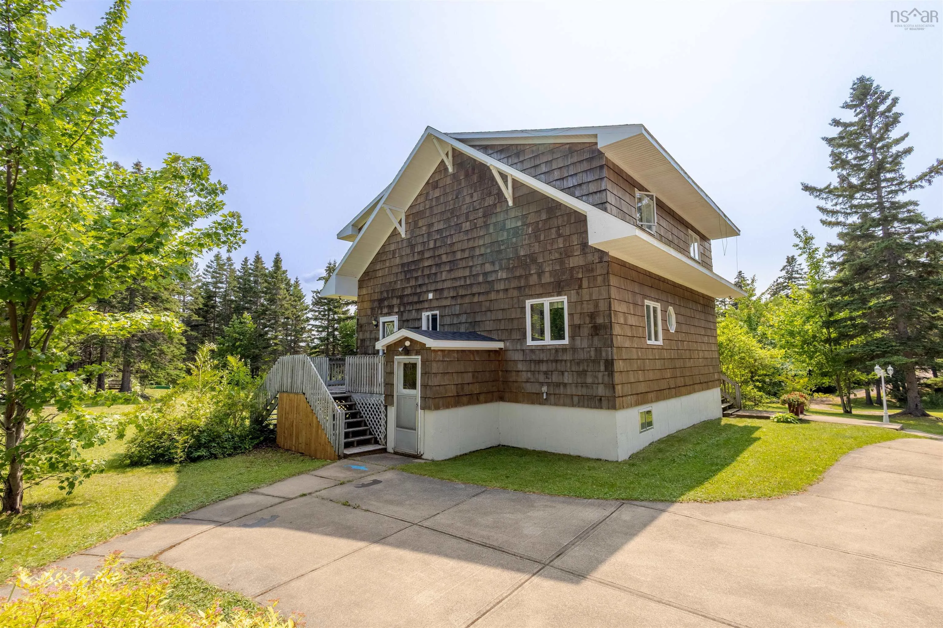 35679 Cabot Trail, Ingonish, NS B0C 1K0, 4 Bedrooms Bedrooms, ,2 BathroomsBathrooms,Residential,For Sale,Cabot,202518962