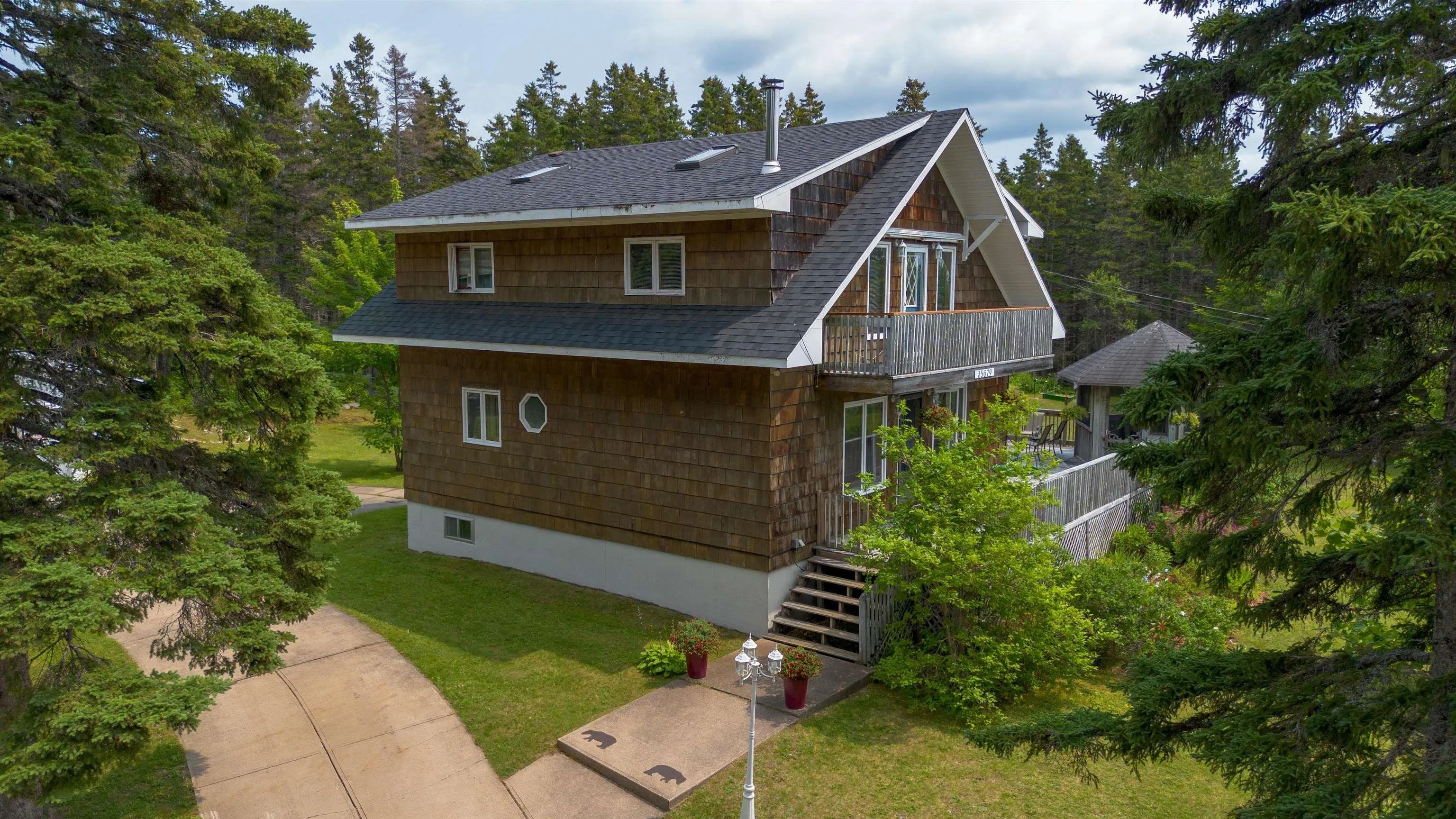 35679 Cabot Trail, Ingonish, NS B0C 1K0, 4 Bedrooms Bedrooms, ,2 BathroomsBathrooms,Residential,For Sale,Cabot,202518962