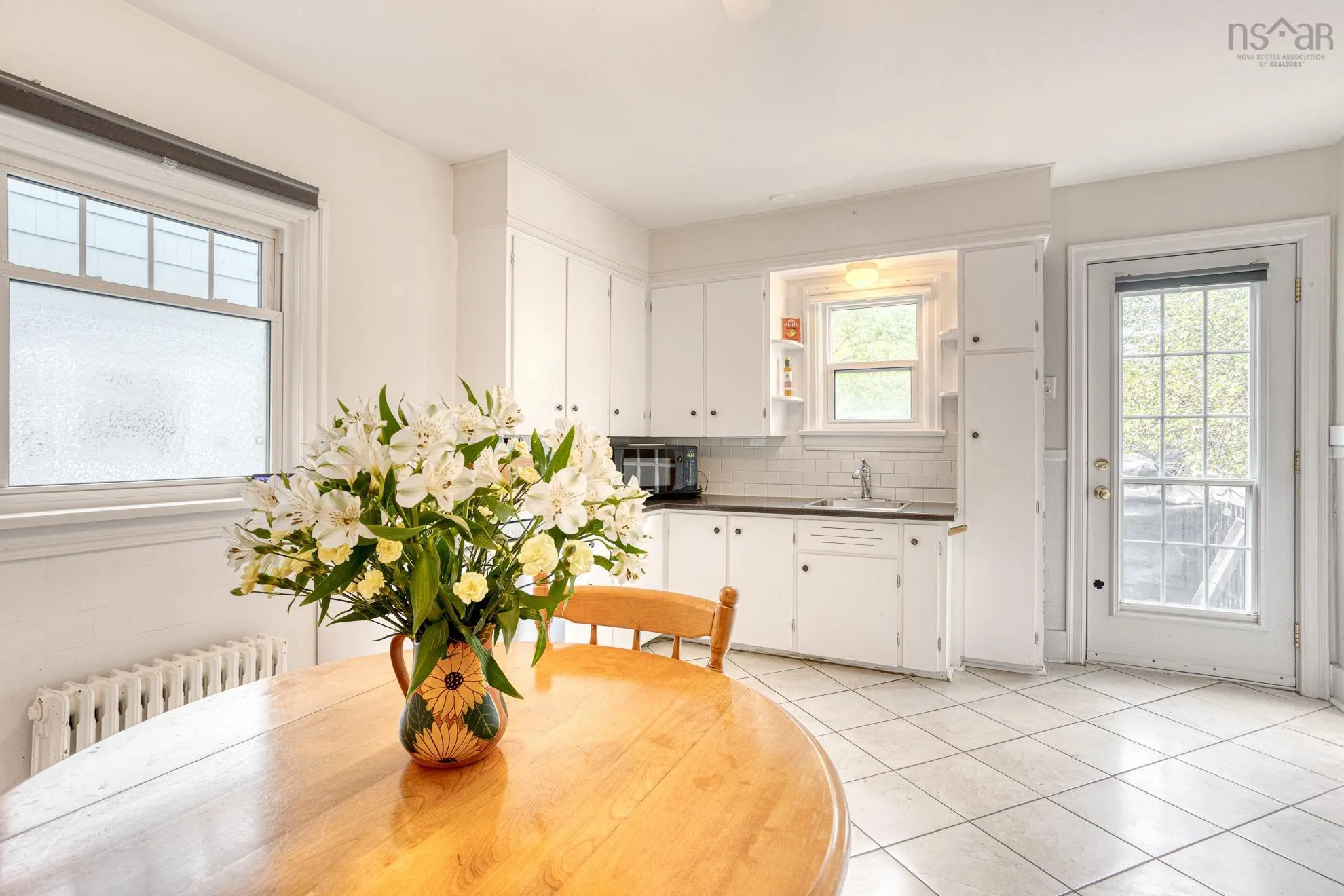 2578 Poplar Street, Halifax, NS B3L 2Y8, 2 Bedrooms Bedrooms, ,1 BathroomBathrooms,Residential,For Sale,Poplar,202523031