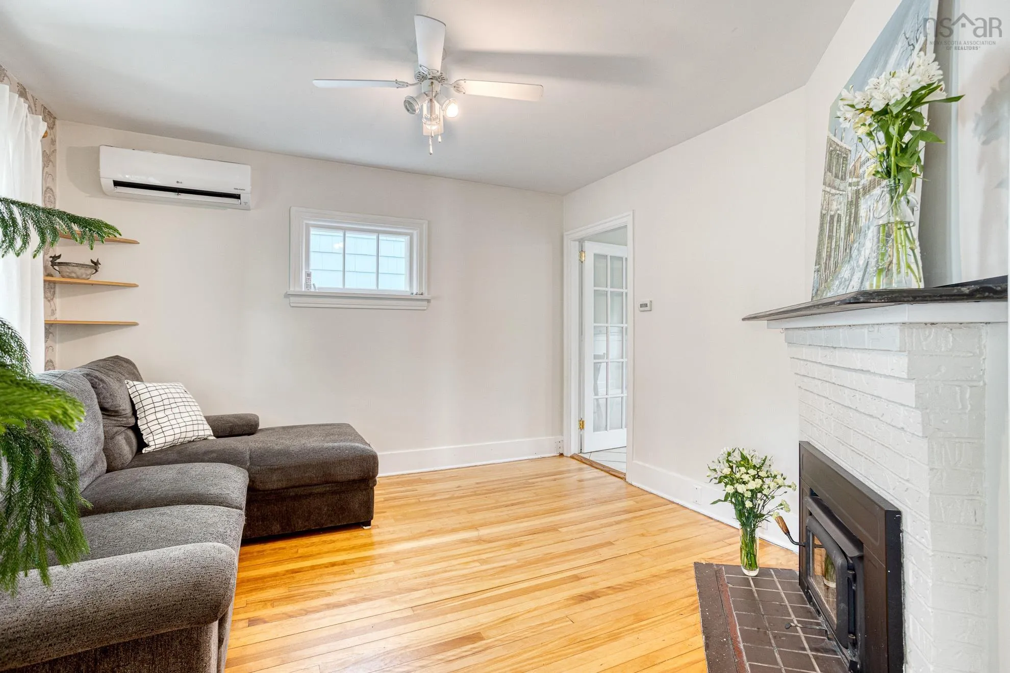 2578 Poplar Street, Halifax, NS B3L 2Y8, 2 Bedrooms Bedrooms, ,1 BathroomBathrooms,Residential,For Sale,Poplar,202523031