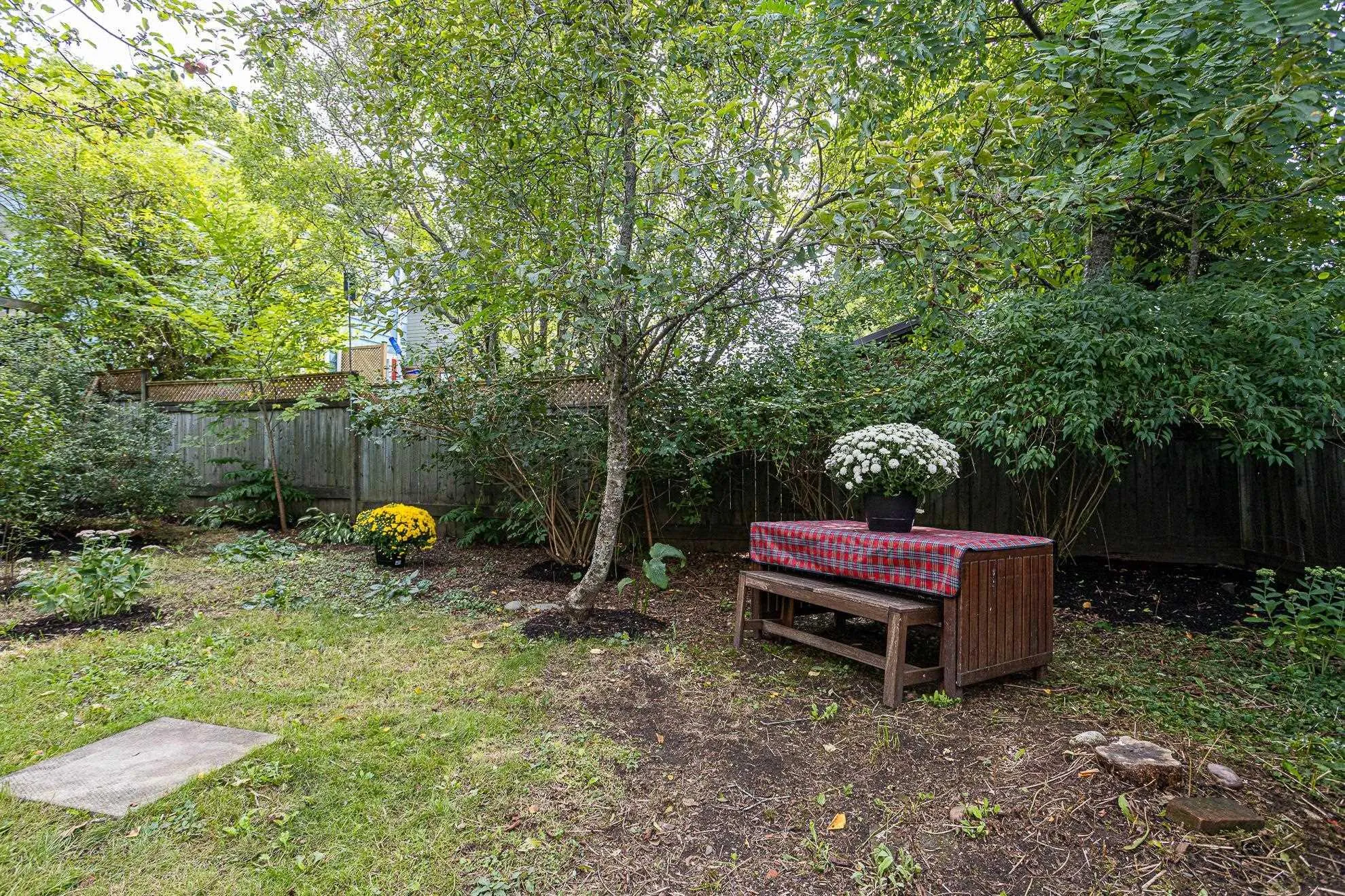 2578 Poplar Street, Halifax, NS B3L 2Y8, 2 Bedrooms Bedrooms, ,1 BathroomBathrooms,Residential,For Sale,Poplar,202523031