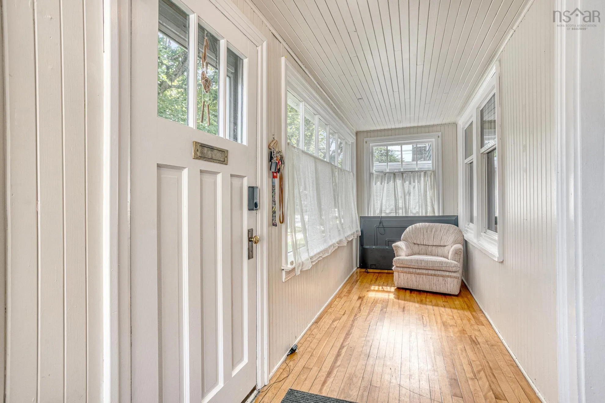 2578 Poplar Street, Halifax, NS B3L 2Y8, 2 Bedrooms Bedrooms, ,1 BathroomBathrooms,Residential,For Sale,Poplar,202523031