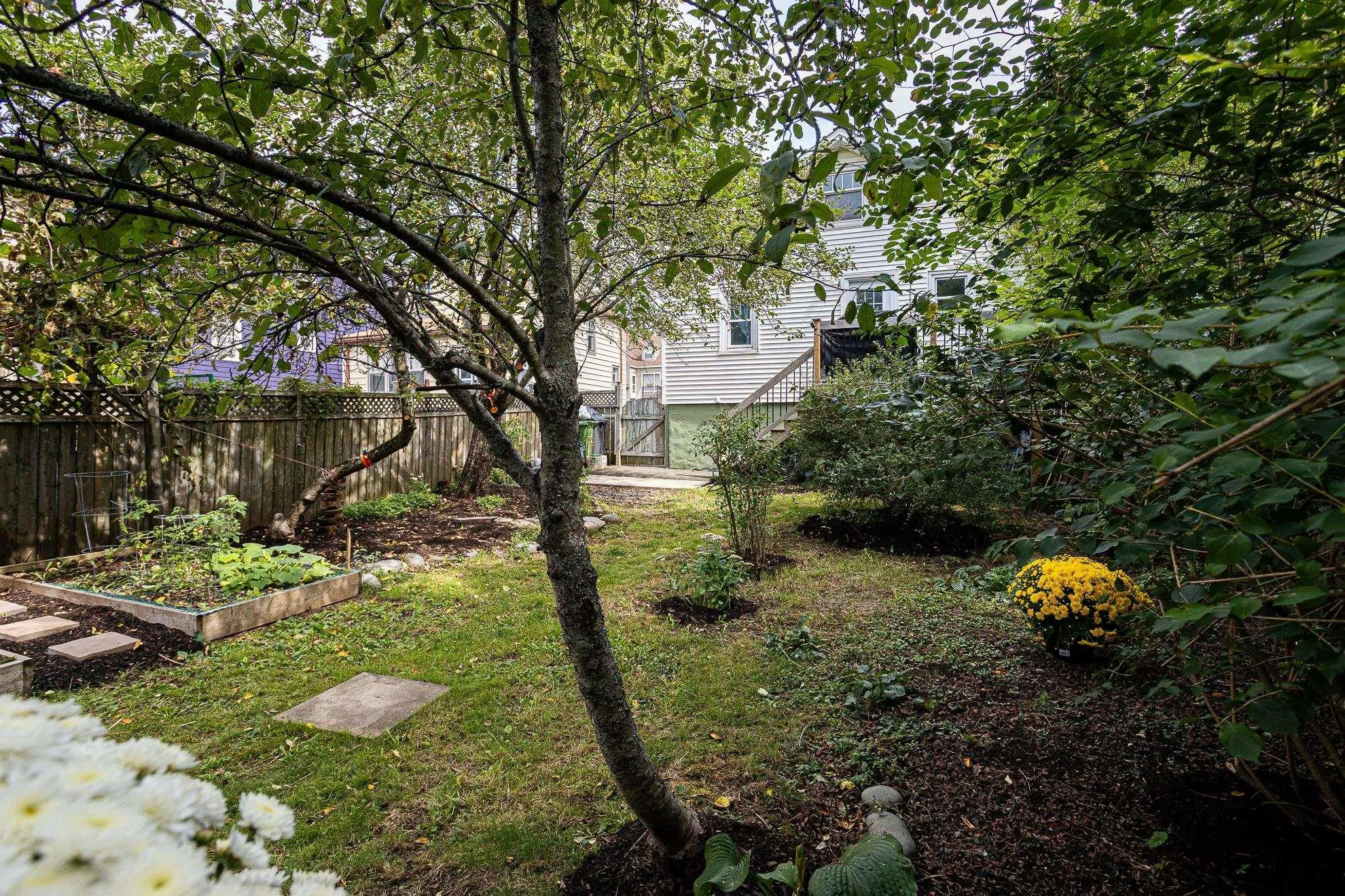 2578 Poplar Street, Halifax, NS B3L 2Y8, 2 Bedrooms Bedrooms, ,1 BathroomBathrooms,Residential,For Sale,Poplar,202523031
