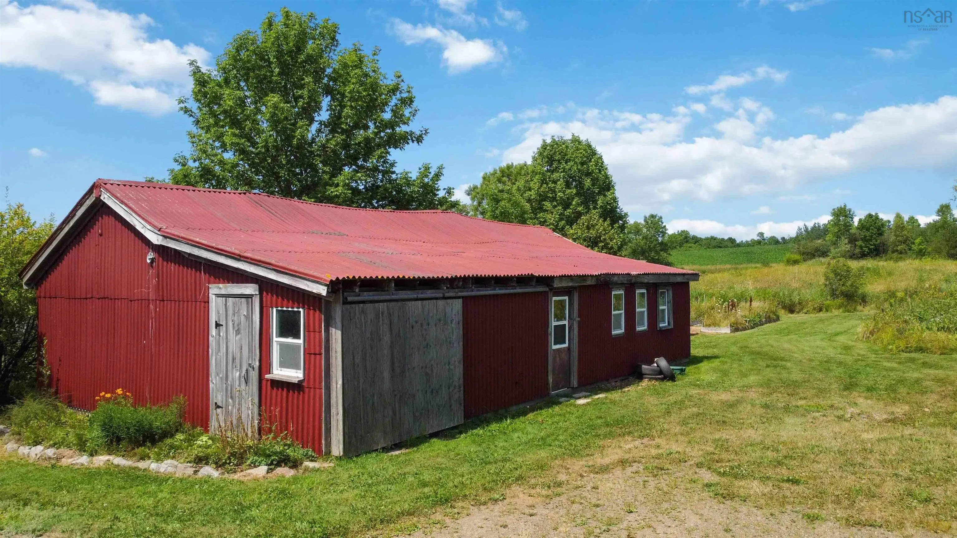 12571 Highway 1, Avonport, NS B0P 1P0, 4 Bedrooms Bedrooms, ,3 BathroomsBathrooms,Residential,For Sale,Highway 1,202523312