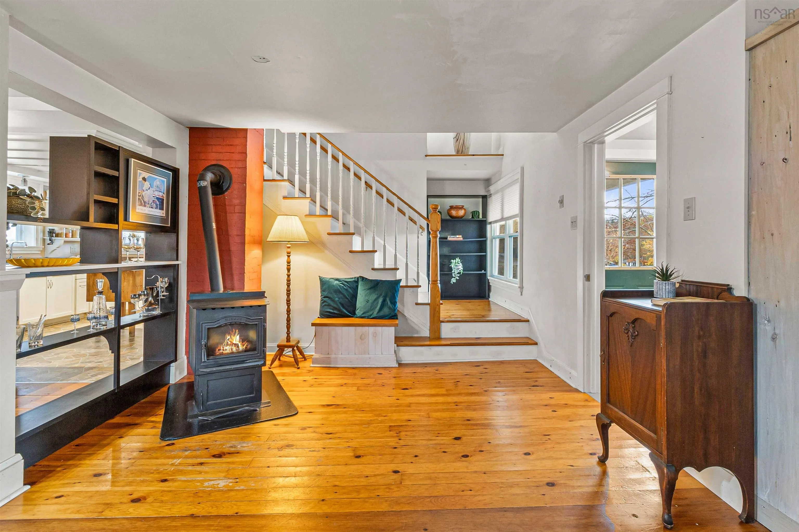 12571 Highway 1, Avonport, NS B0P 1P0, 4 Bedrooms Bedrooms, ,3 BathroomsBathrooms,Residential,For Sale,Highway 1,202523312