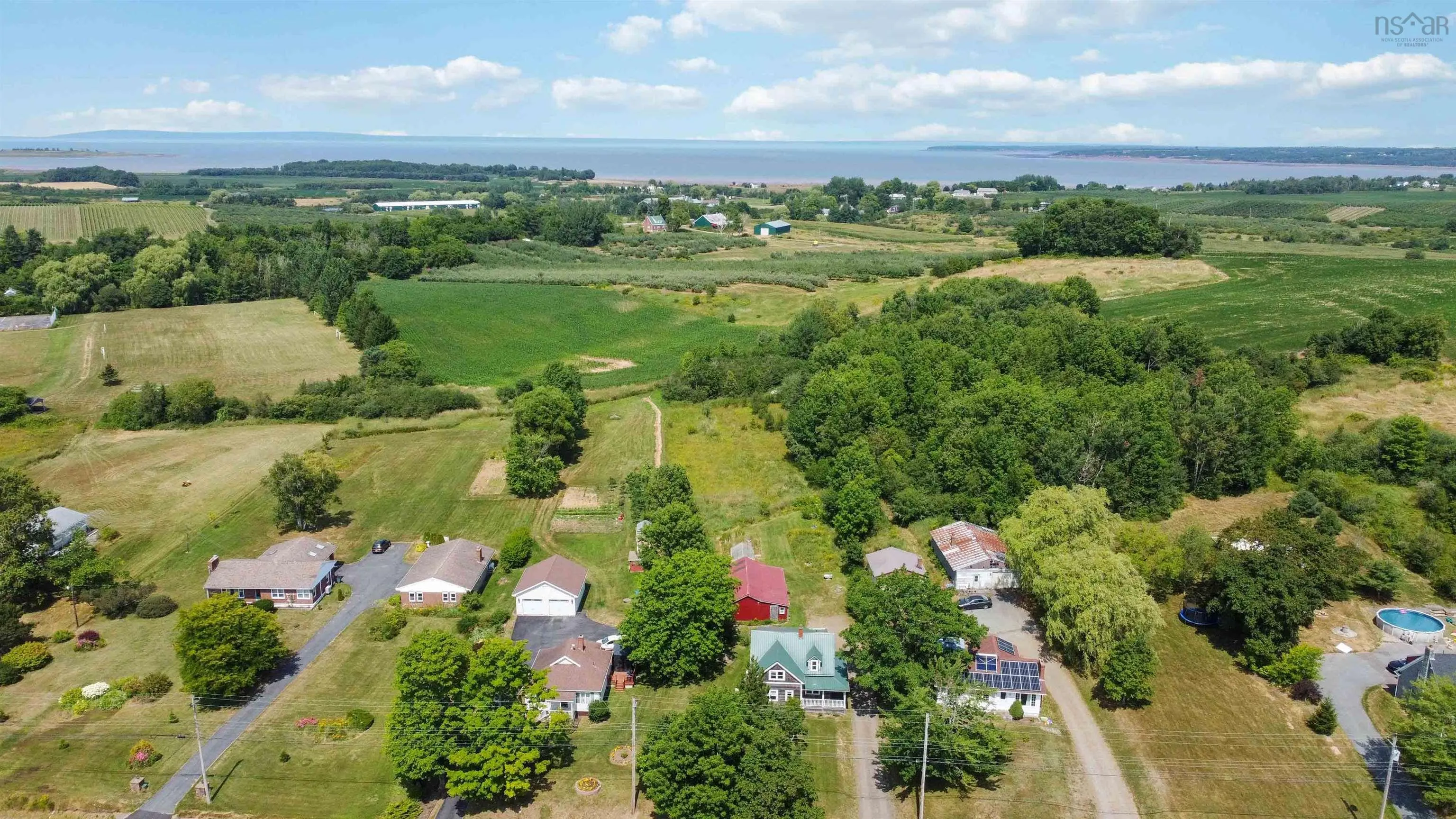 12571 Highway 1, Avonport, NS B0P 1P0, 4 Bedrooms Bedrooms, ,3 BathroomsBathrooms,Residential,For Sale,Highway 1,202523312