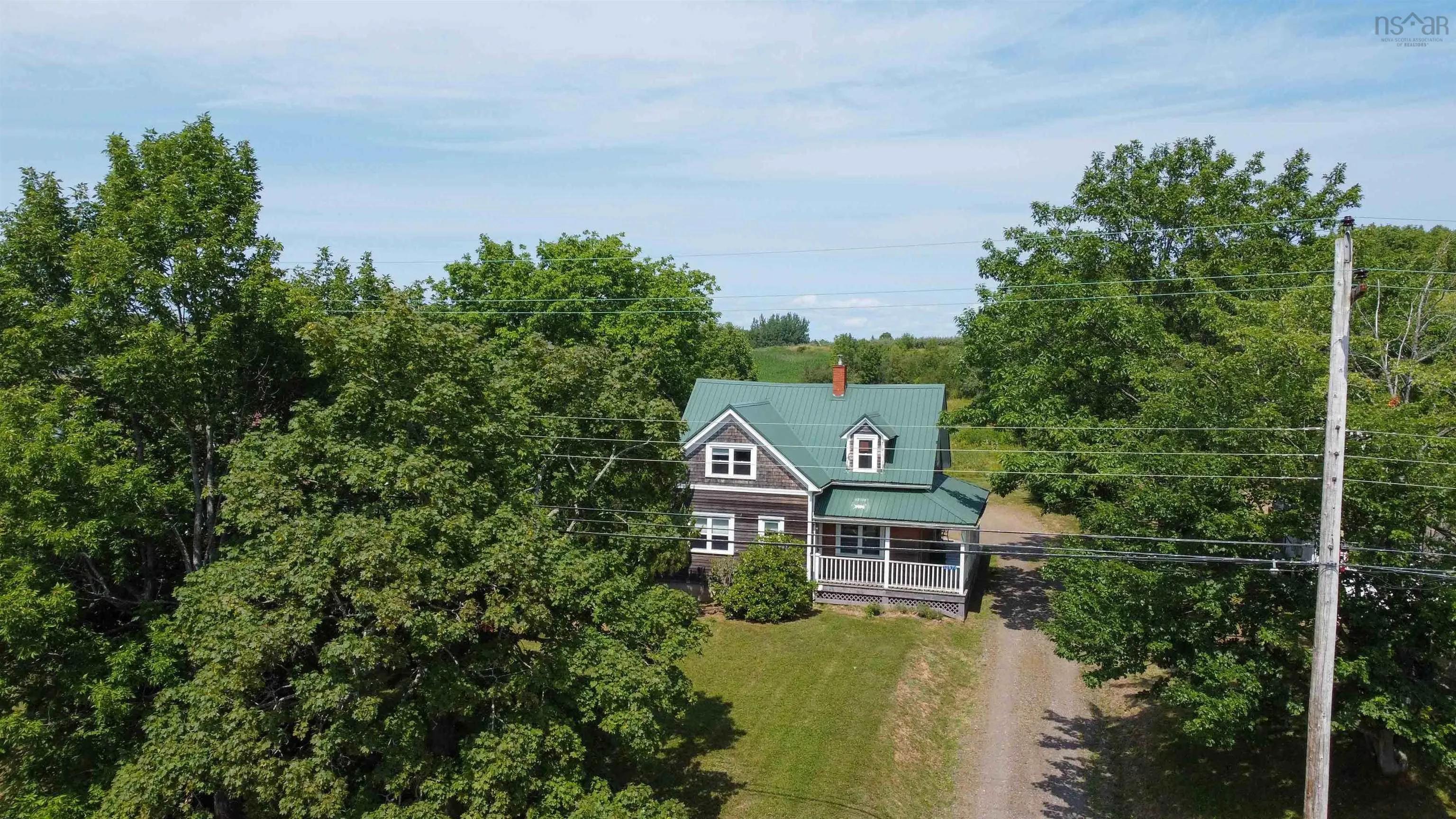 12571 Highway 1, Avonport, NS B0P 1P0, 4 Bedrooms Bedrooms, ,3 BathroomsBathrooms,Residential,For Sale,Highway 1,202523312