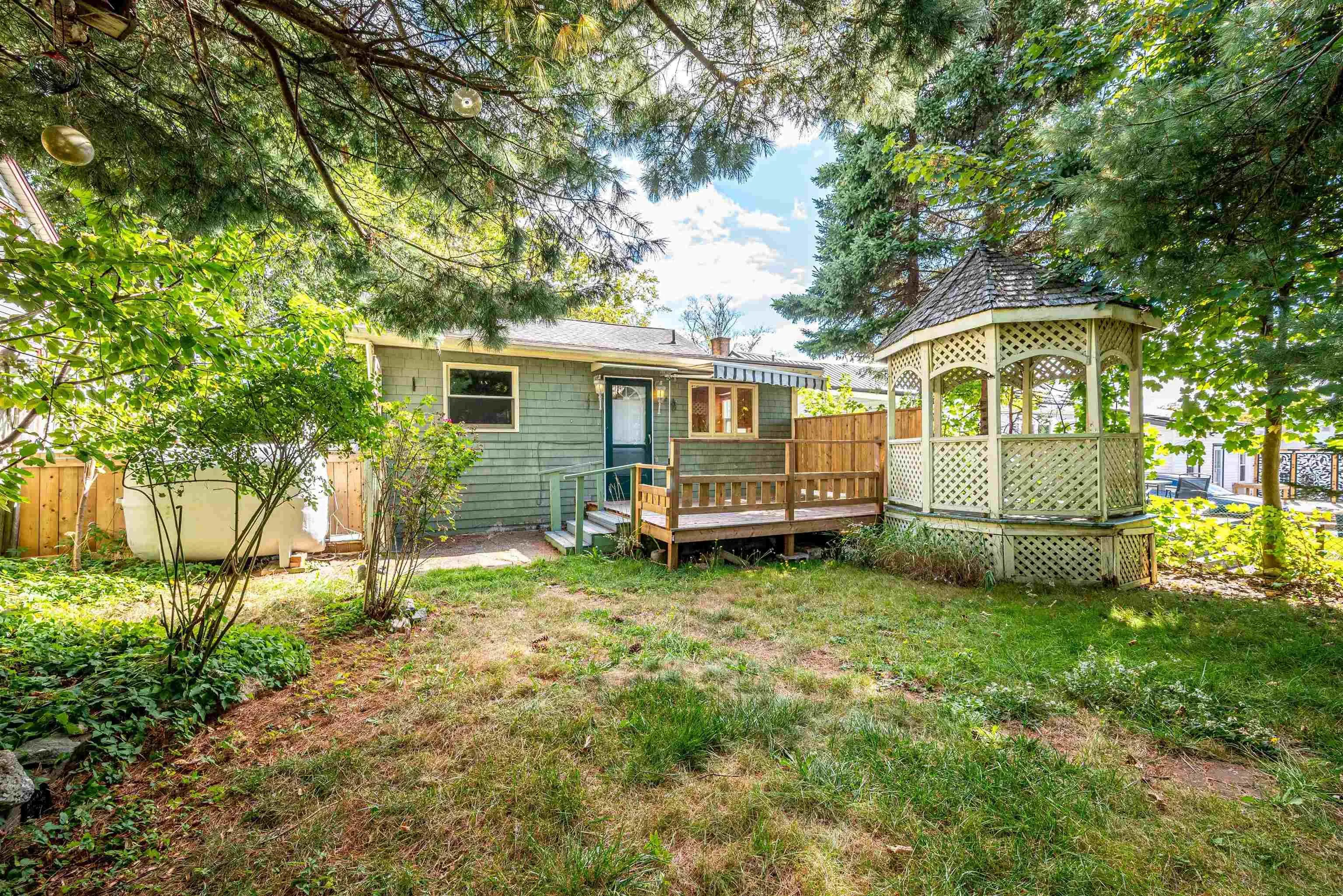 6561 Almon Street, Halifax, NS B3L 1V9, 3 Bedrooms Bedrooms, ,1 BathroomBathrooms,Residential,For Sale,Almon,202524360