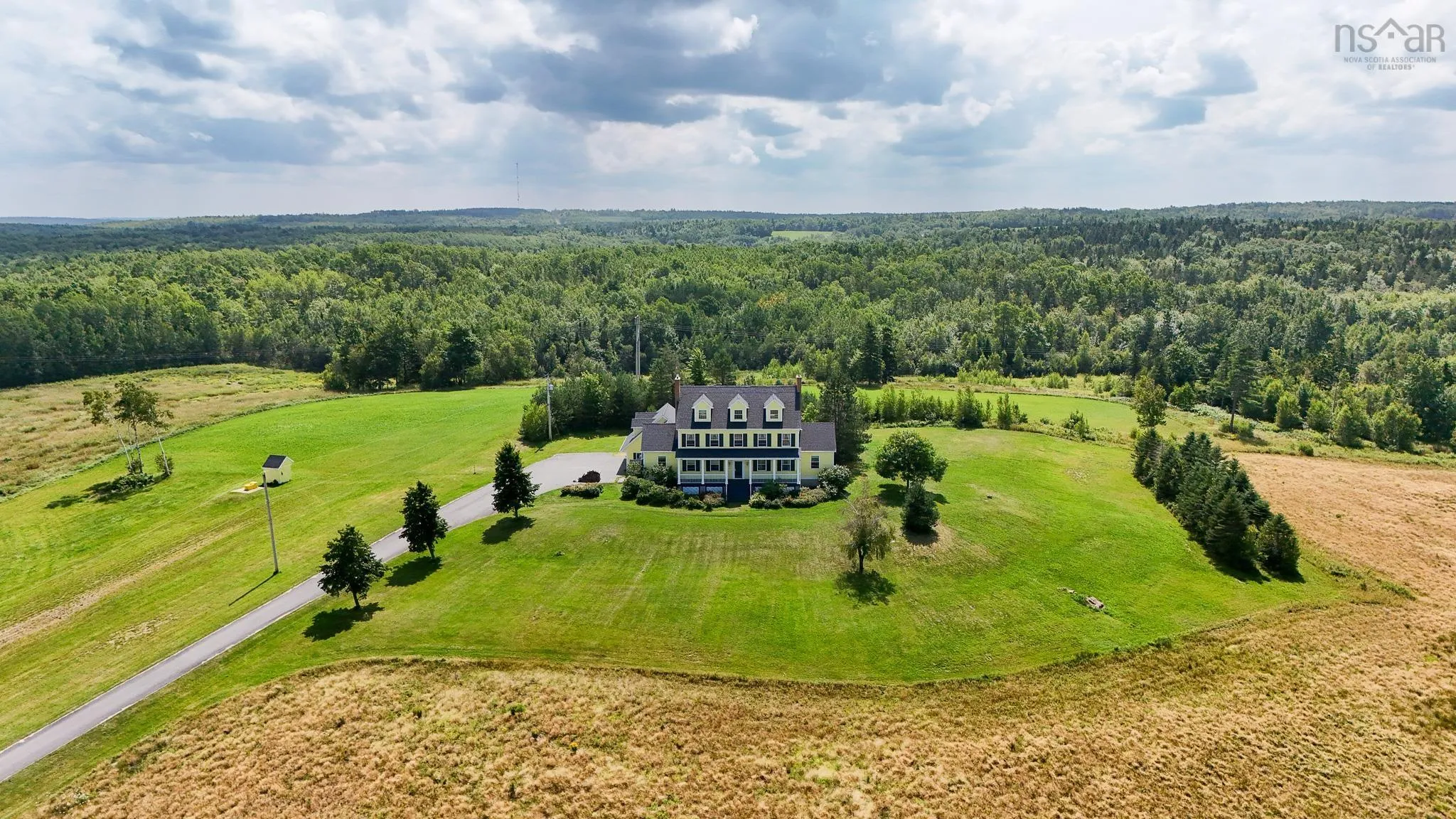 1155 Grand Pre Road, Wallbrook Ns B4p 2r3, 5 Bedrooms Bedrooms, ,5 BathroomsBathrooms,Farm,For Sale,Grand Pre,202419925
