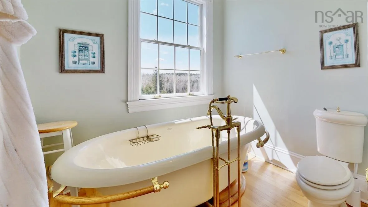 1155 Grand Pre Road, Wallbrook Ns B4p 2r3, 5 Bedrooms Bedrooms, ,5 BathroomsBathrooms,Farm,For Sale,Grand Pre,202419925