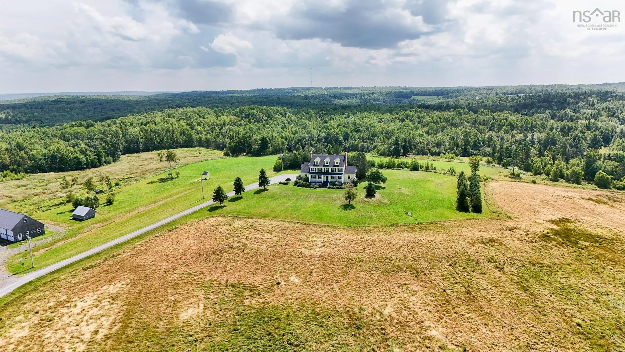 1155 Grand Pre Road, Wallbrook Ns B4p 2r3, 5 Bedrooms Bedrooms, ,5 BathroomsBathrooms,Farm,For Sale,Grand Pre,202419925