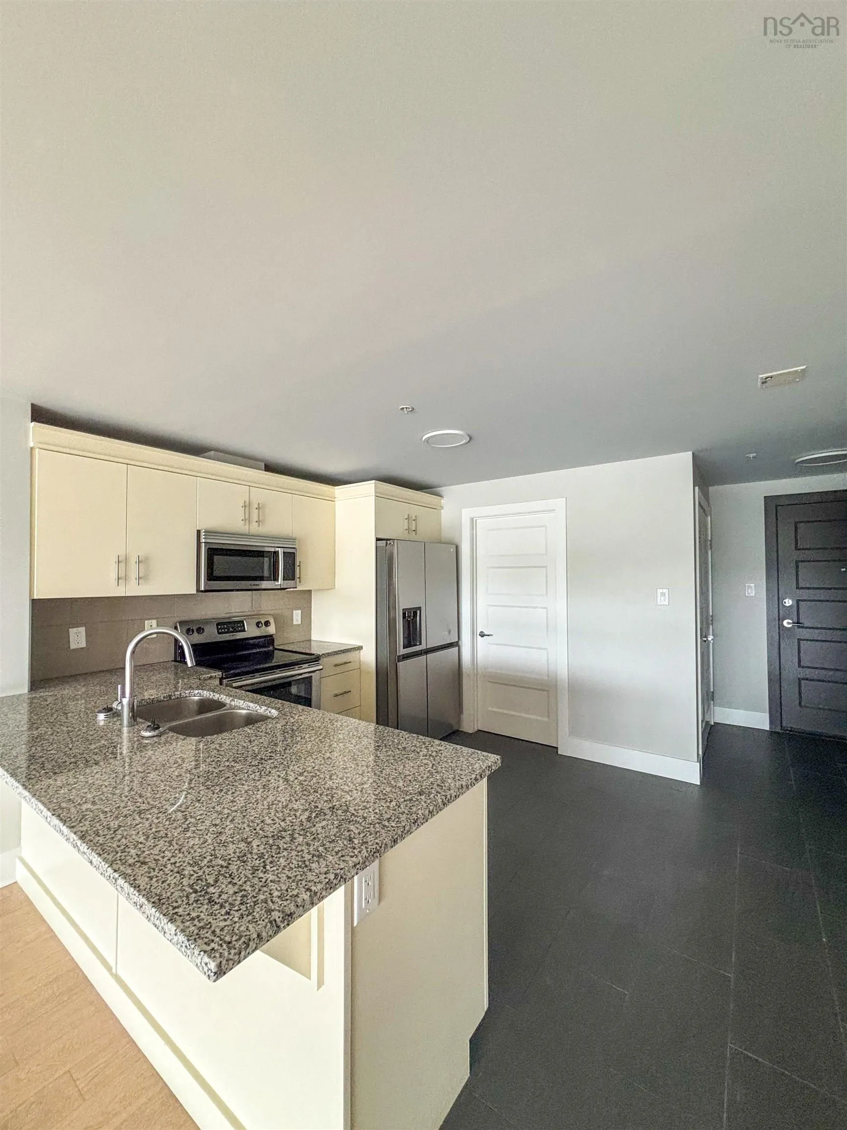 501-15 Kings Wharf Place, Dartmouth, NS B2Y 0C2, 2 Bedrooms Bedrooms, ,2 BathroomsBathrooms,Residential,For Sale,Kings Wharf,202518342