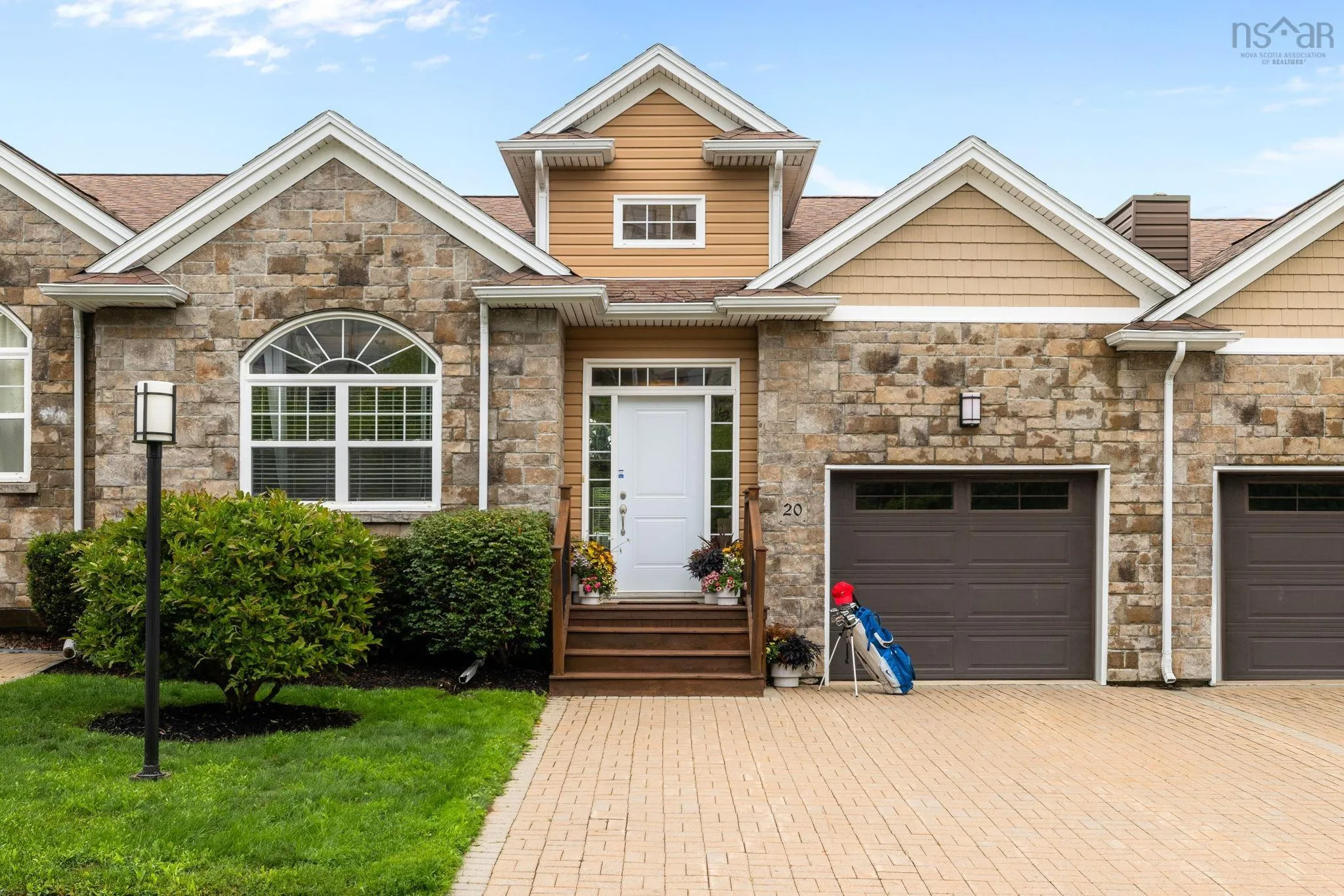 20 Chaucer Lane, Timberlea, NS B3T 0H3, 3 Bedrooms Bedrooms, ,3 BathroomsBathrooms,Residential,For Sale,Chaucer,202519795