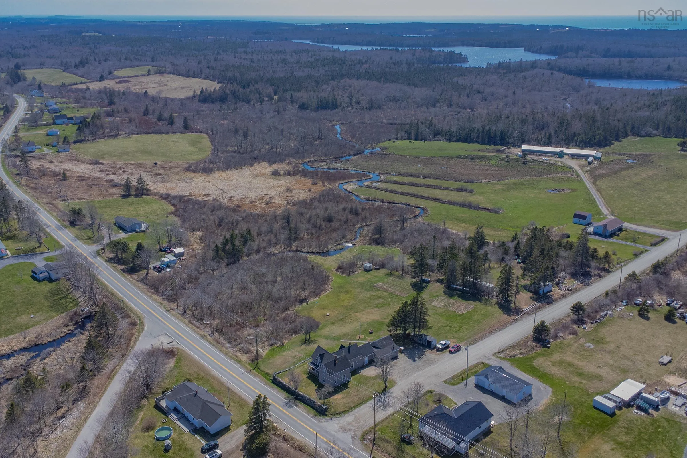 5 Strickland Road, Yarmouth Ns B5a 5a6, 4 Bedrooms Bedrooms, ,1 BathroomBathrooms,Residential,For Sale,Strickland,202509077