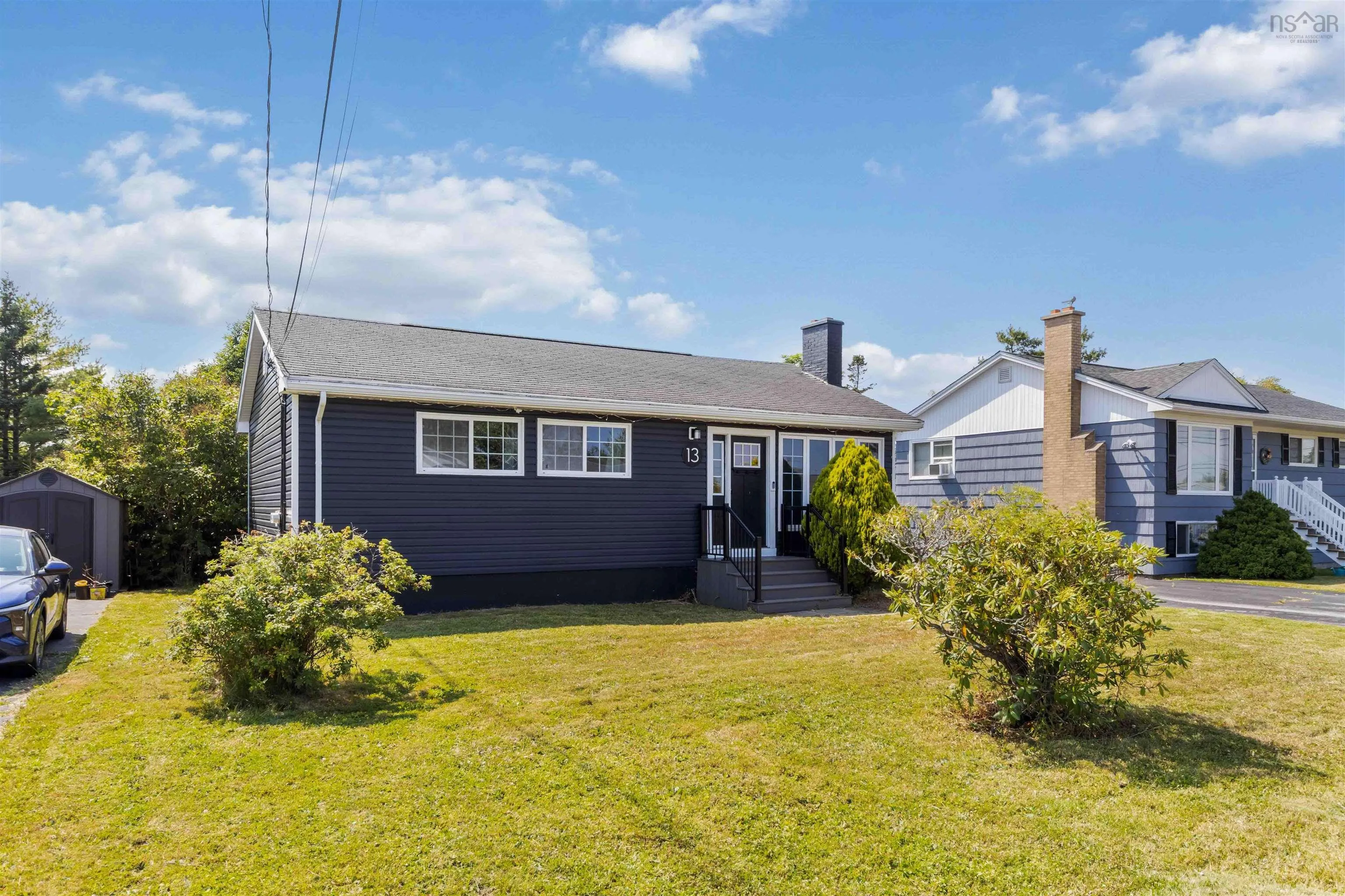 13 Willowdale Drive, Dartmouth, NS B2V 1B9, 2 Bedrooms Bedrooms, ,3 BathroomsBathrooms,Residential,For Sale,Willowdale,202520483