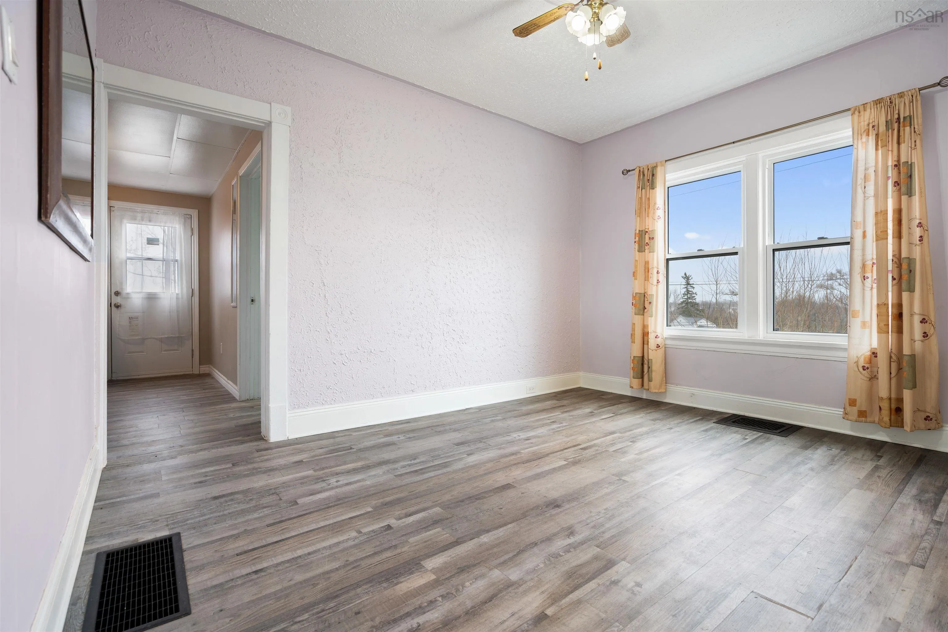 29 North Street, New Glasgow Ns B2h 1c7, 3 Bedrooms Bedrooms, ,2 BathroomsBathrooms,Residential,For Sale,North,202508157