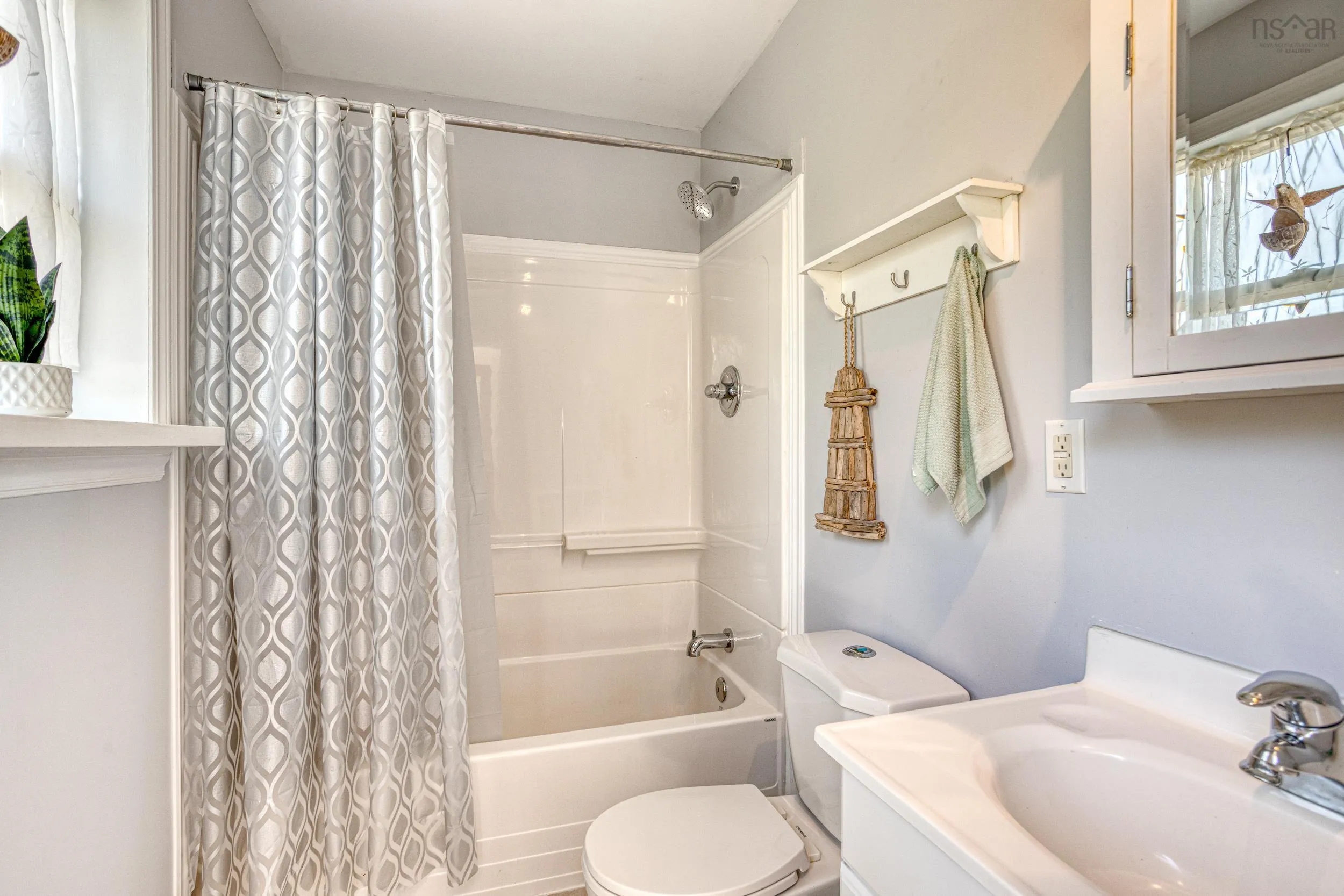 860 East Jeddore Road, East Jeddore, NS B0J 2L0, 3 Bedrooms Bedrooms, ,1 BathroomBathrooms,Residential,For Sale,East Jeddore,202523369