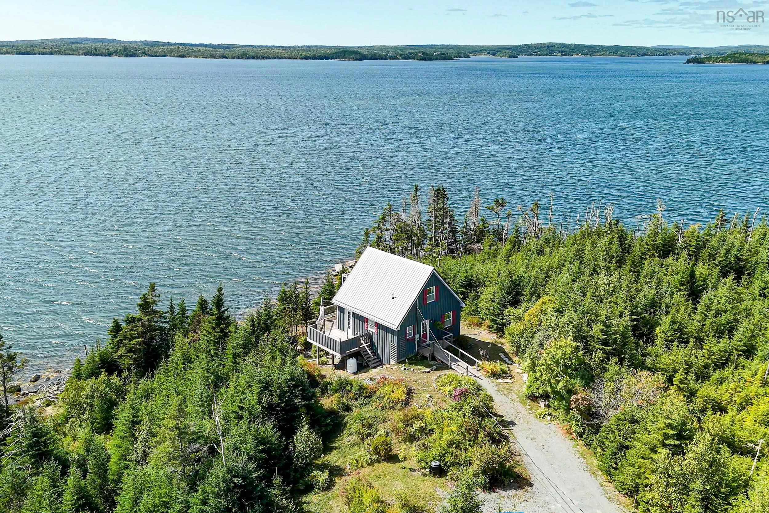 860 East Jeddore Road, East Jeddore, NS B0J 2L0, 3 Bedrooms Bedrooms, ,1 BathroomBathrooms,Residential,For Sale,East Jeddore,202523369