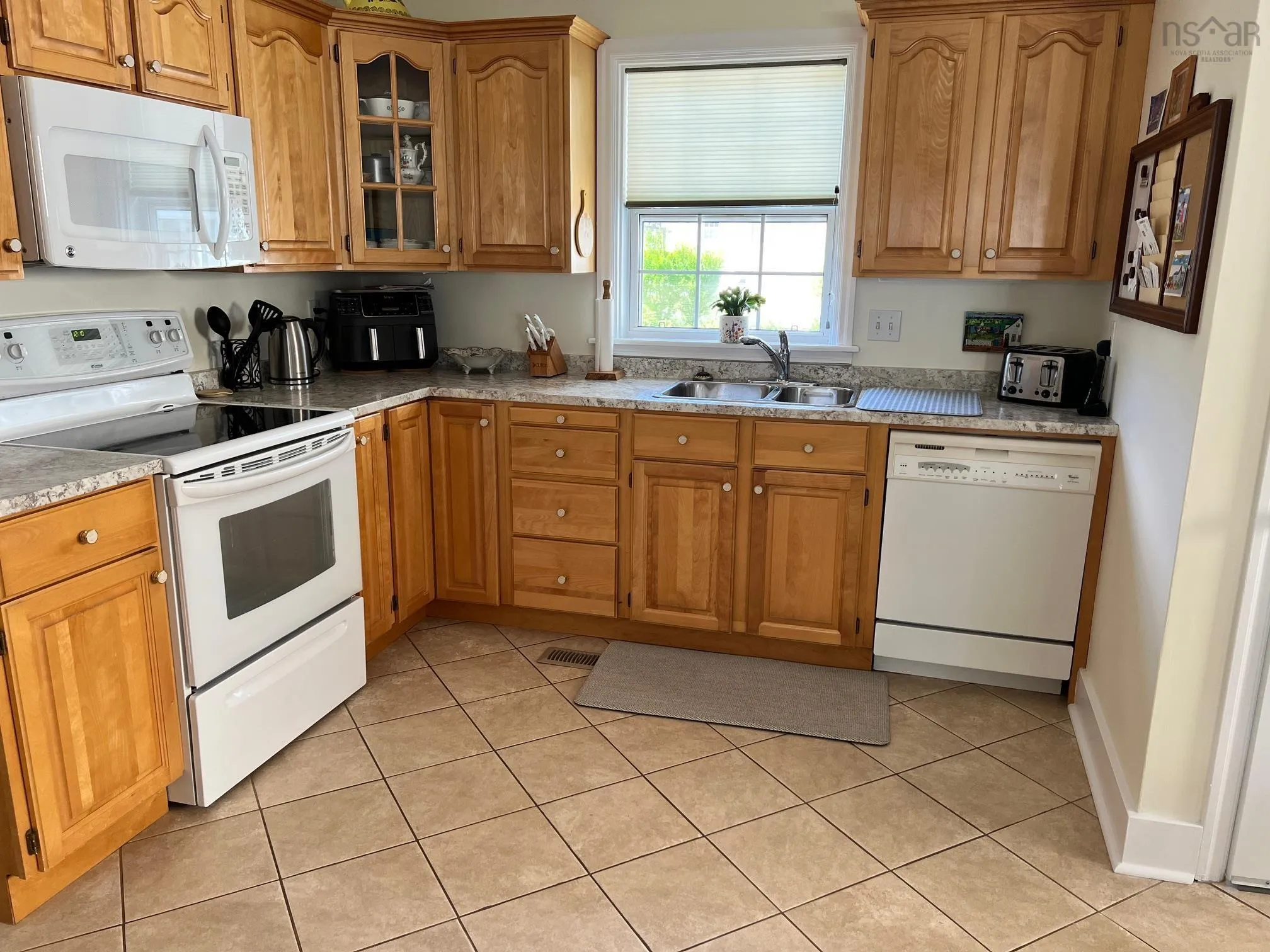 24 Hayward Court, Truro, NS B2N 3C2, 3 Bedrooms Bedrooms, ,2 BathroomsBathrooms,Residential,For Sale,Hayward,202519987