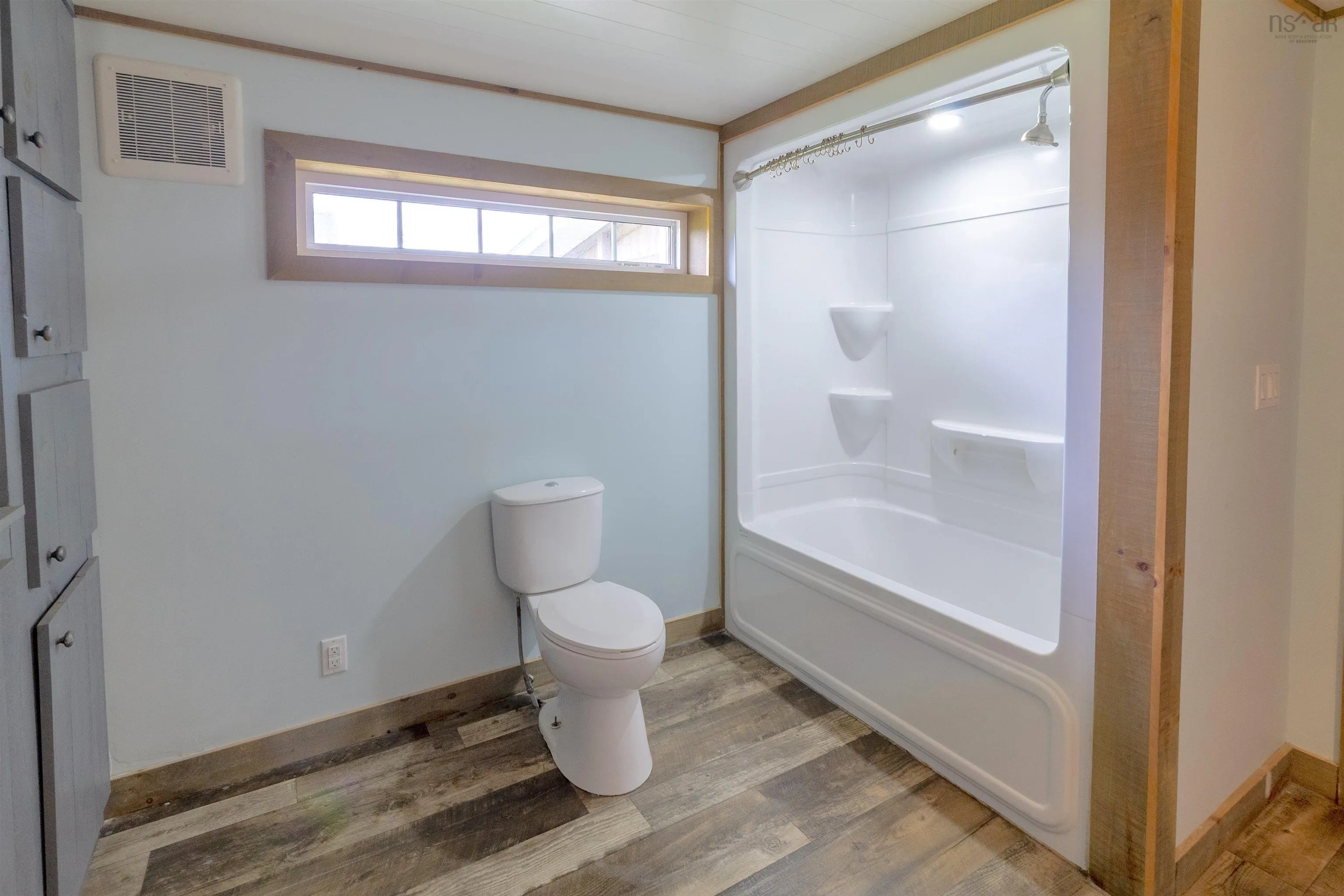 352 Bear Point Road, Bear Point Ns B0w 3b0, 4 Bedrooms Bedrooms, ,1 BathroomBathrooms,Residential,For Sale,Bear Point,202510152