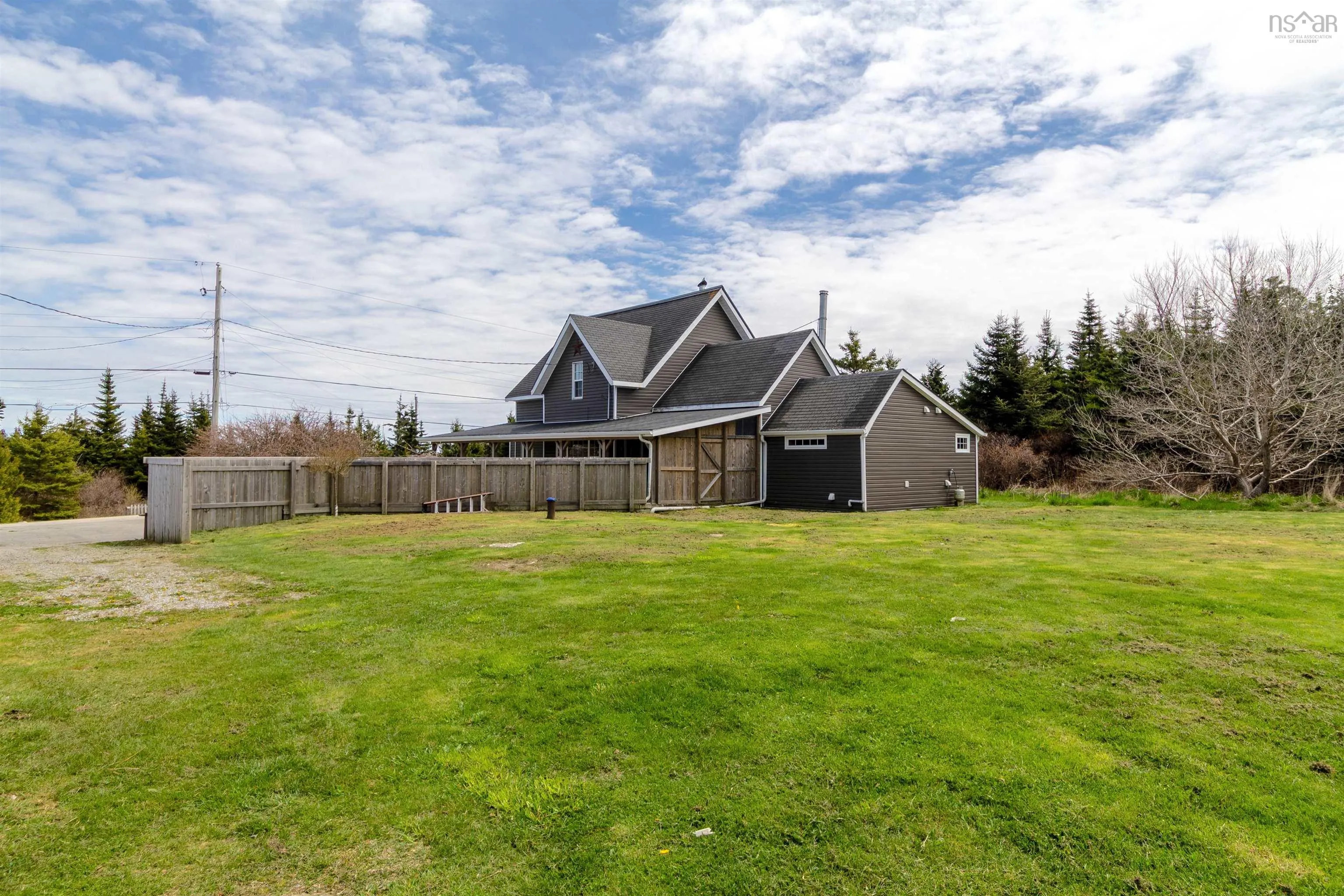 352 Bear Point Road, Bear Point Ns B0w 3b0, 4 Bedrooms Bedrooms, ,1 BathroomBathrooms,Residential,For Sale,Bear Point,202510152