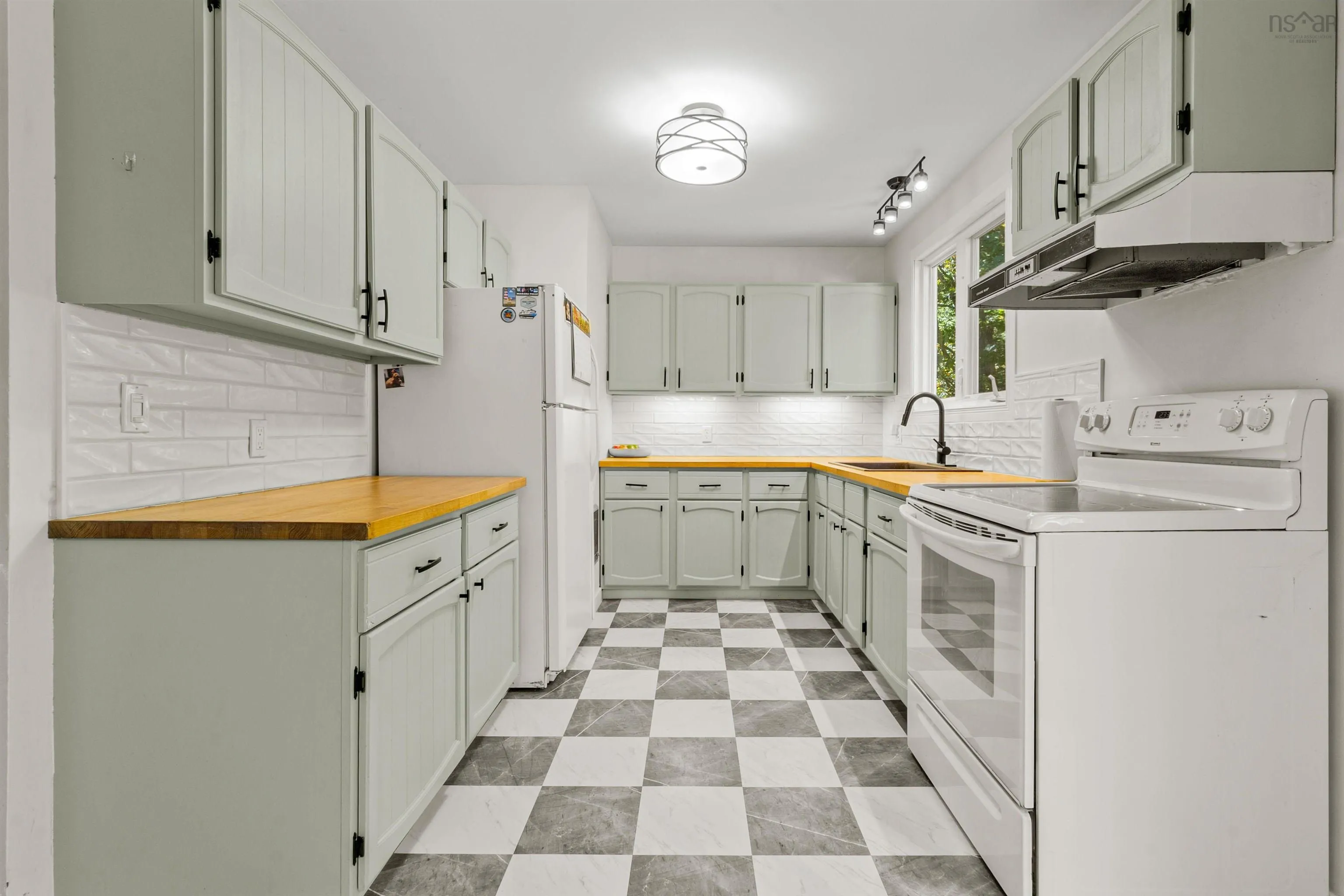 49 Pinetree Crescent, Hammonds Plains, NS B3Z 1K4, 5 Bedrooms Bedrooms, ,2 BathroomsBathrooms,Residential,For Sale,Pinetree,202524928