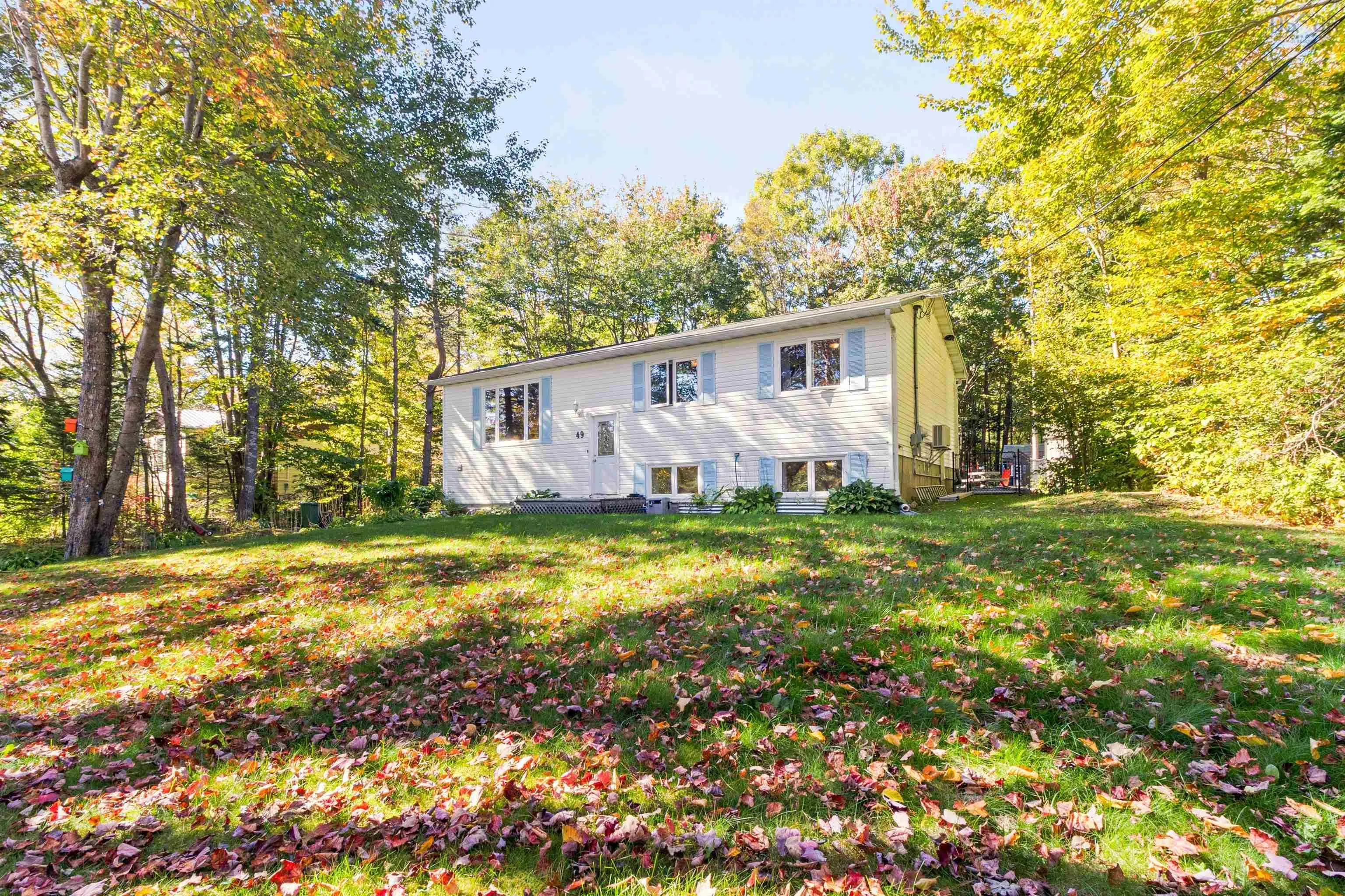 49 Pinetree Crescent, Hammonds Plains, NS B3Z 1K4, 5 Bedrooms Bedrooms, ,2 BathroomsBathrooms,Residential,For Sale,Pinetree,202524928