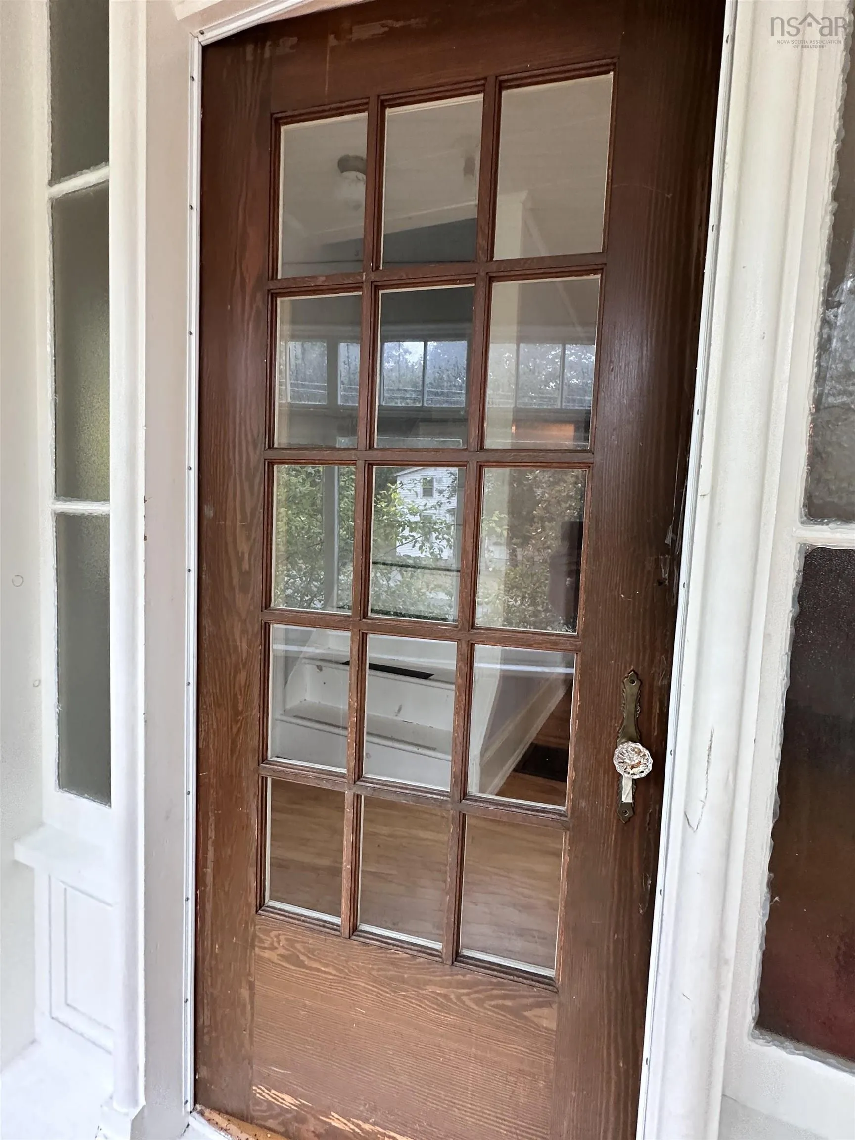 195 York Street, Bridgewater, NS B4V 1R4, 3 Bedrooms Bedrooms, ,2 BathroomsBathrooms,Residential,For Sale,York,202525435