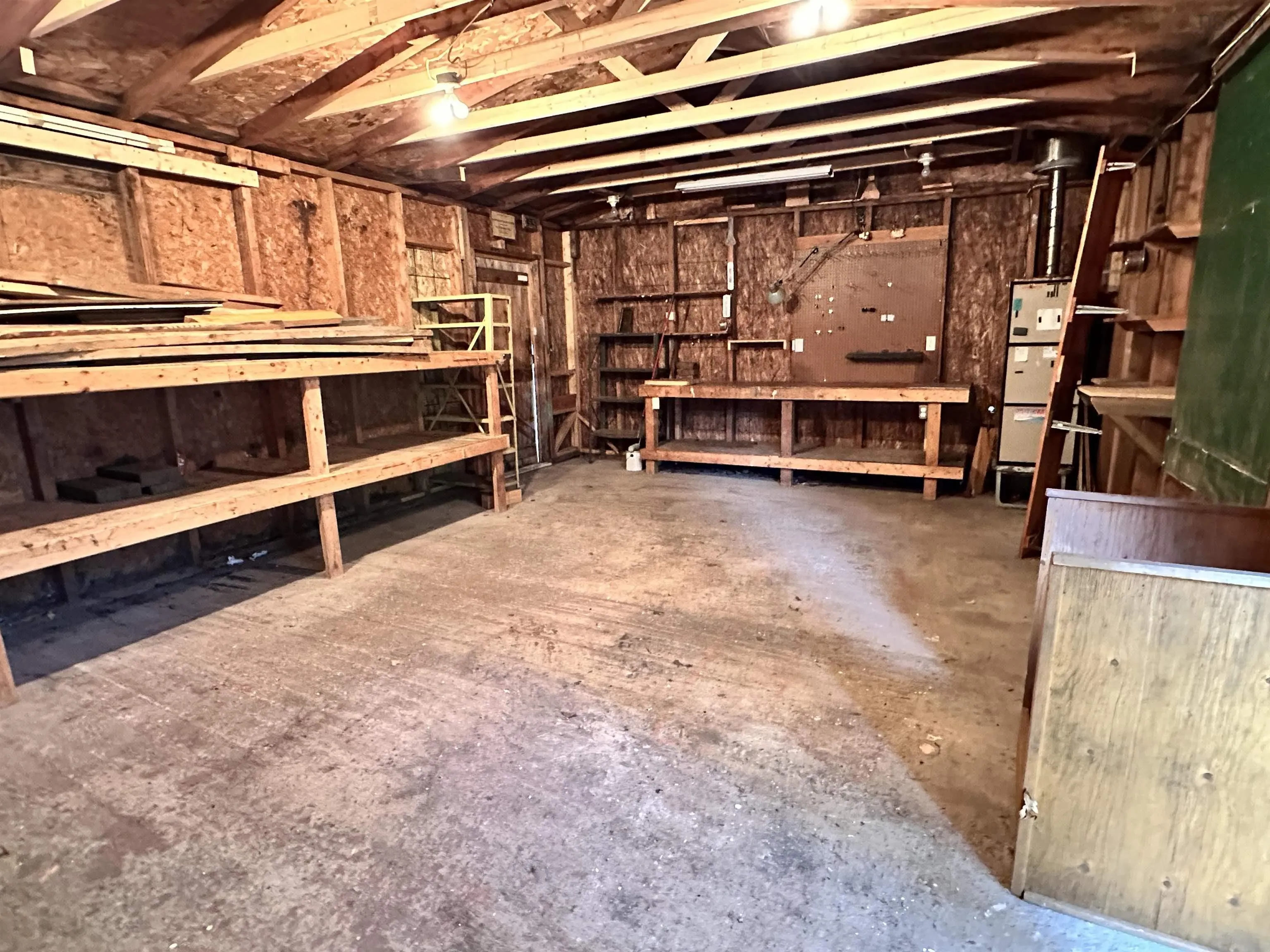 195 York Street, Bridgewater, NS B4V 1R4, 3 Bedrooms Bedrooms, ,2 BathroomsBathrooms,Residential,For Sale,York,202525435