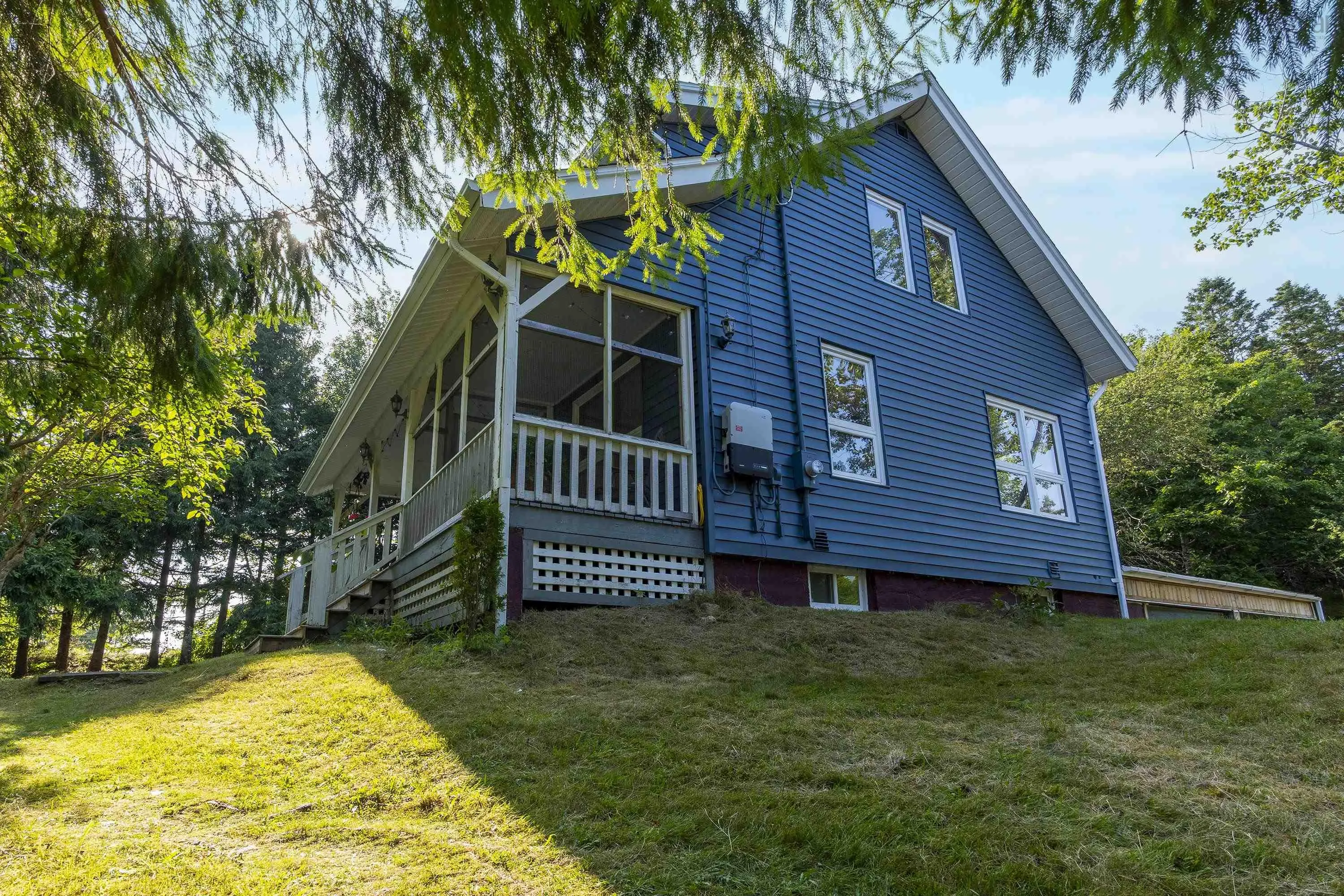 281 Island View Drive, Boutiliers Point, NS B3Z 1R9, 4 Bedrooms Bedrooms, ,1 BathroomBathrooms,Residential,For Sale,Island View,202519071