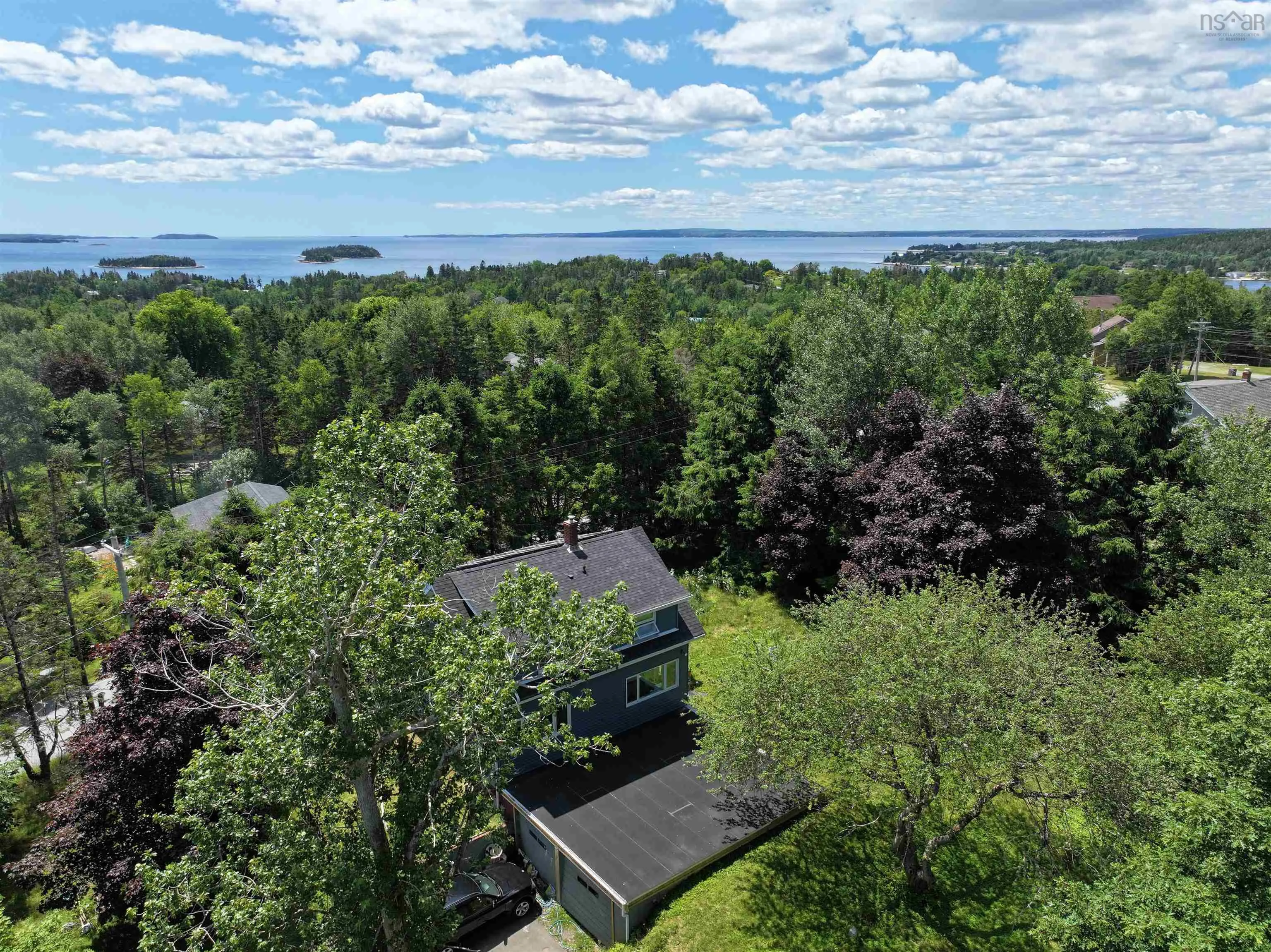 281 Island View Drive, Boutiliers Point, NS B3Z 1R9, 4 Bedrooms Bedrooms, ,1 BathroomBathrooms,Residential,For Sale,Island View,202519071