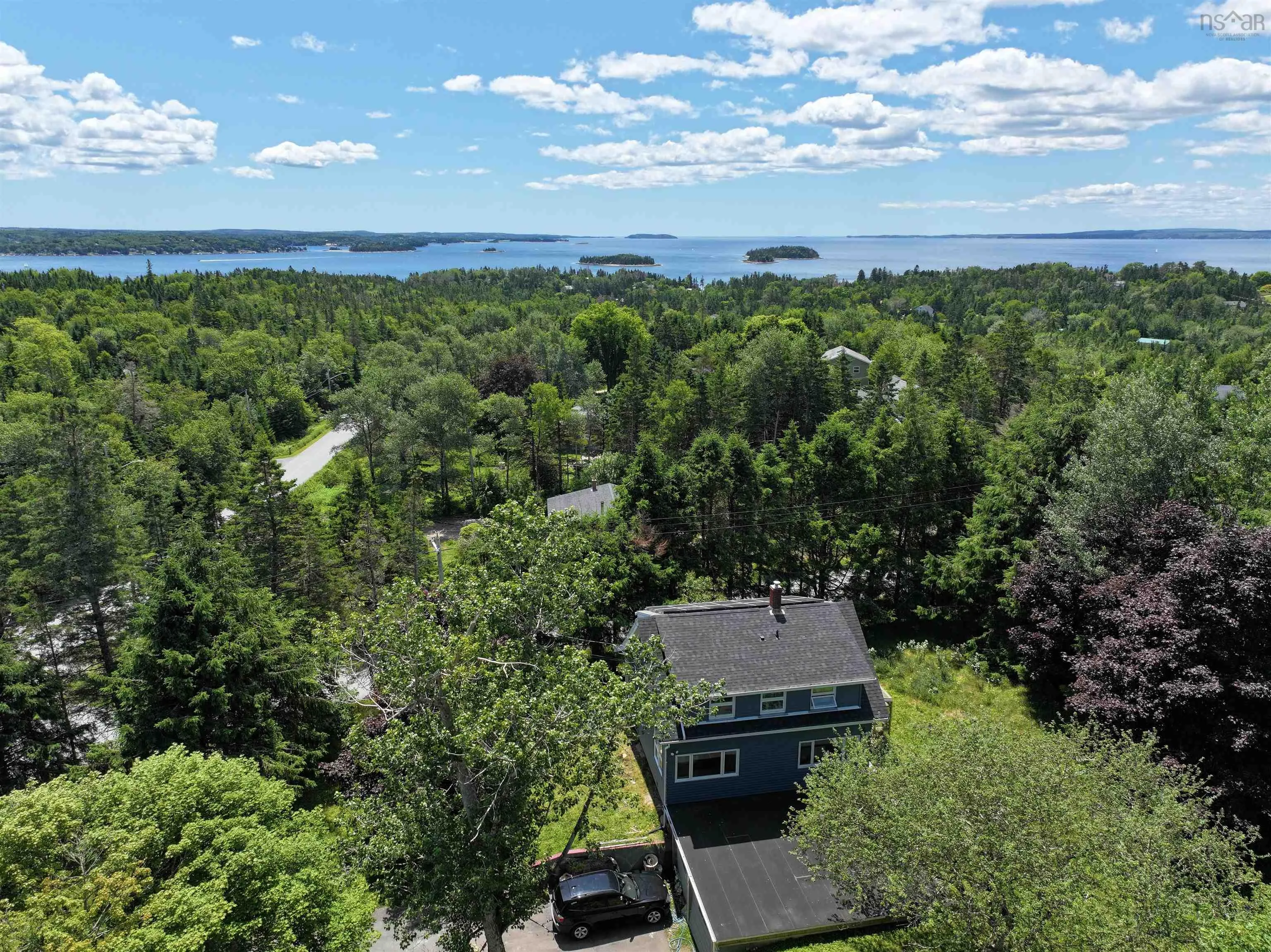 281 Island View Drive, Boutiliers Point, NS B3Z 1R9, 4 Bedrooms Bedrooms, ,1 BathroomBathrooms,Residential,For Sale,Island View,202519071
