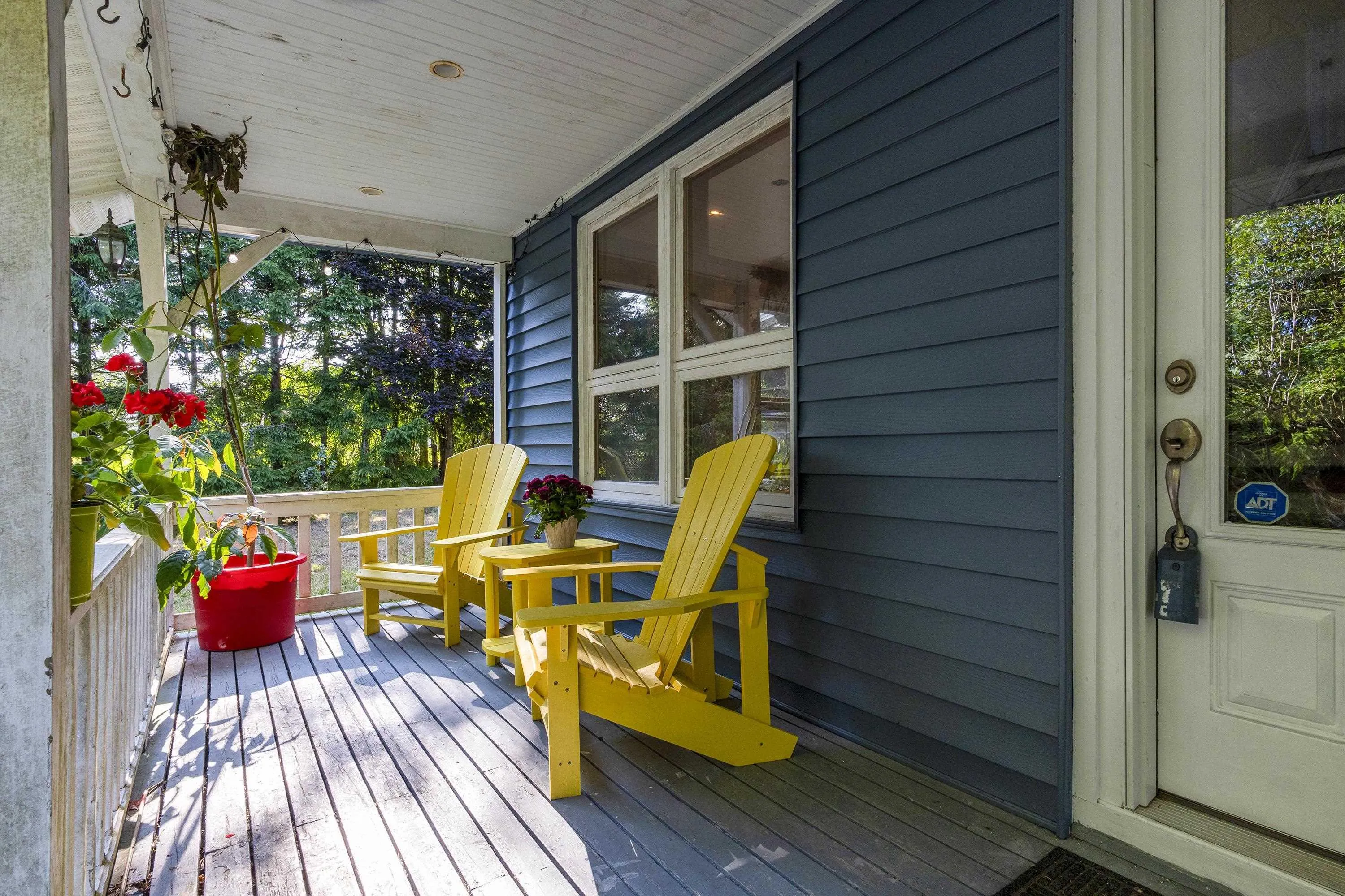 281 Island View Drive, Boutiliers Point, NS B3Z 1R9, 4 Bedrooms Bedrooms, ,1 BathroomBathrooms,Residential,For Sale,Island View,202519071