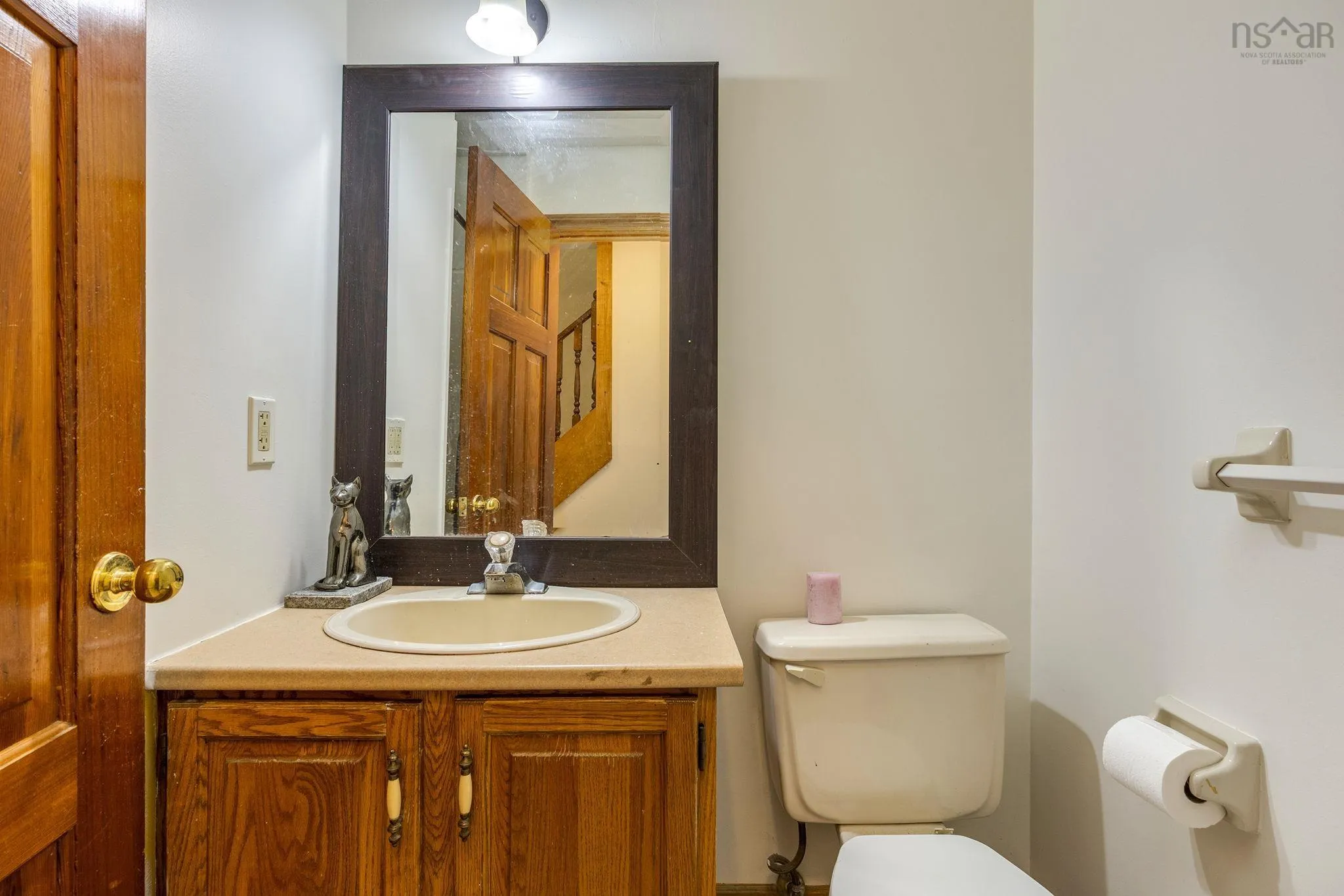6 Amberwood Court, Halifax, NS B3M 3X7, 6 Bedrooms Bedrooms, ,4 BathroomsBathrooms,Residential,For Sale,Amberwood,202525610