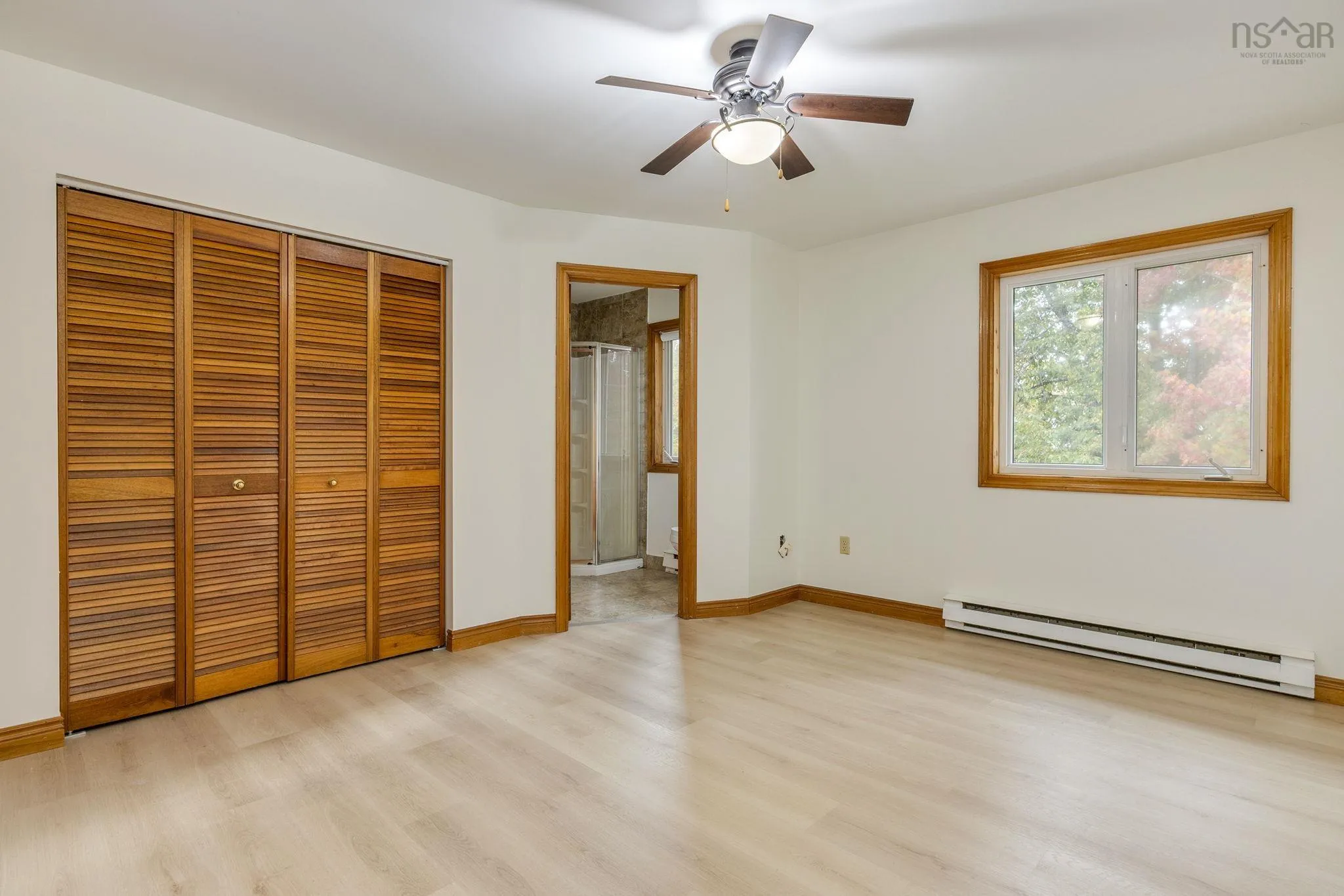 6 Amberwood Court, Halifax, NS B3M 3X7, 6 Bedrooms Bedrooms, ,4 BathroomsBathrooms,Residential,For Sale,Amberwood,202525610