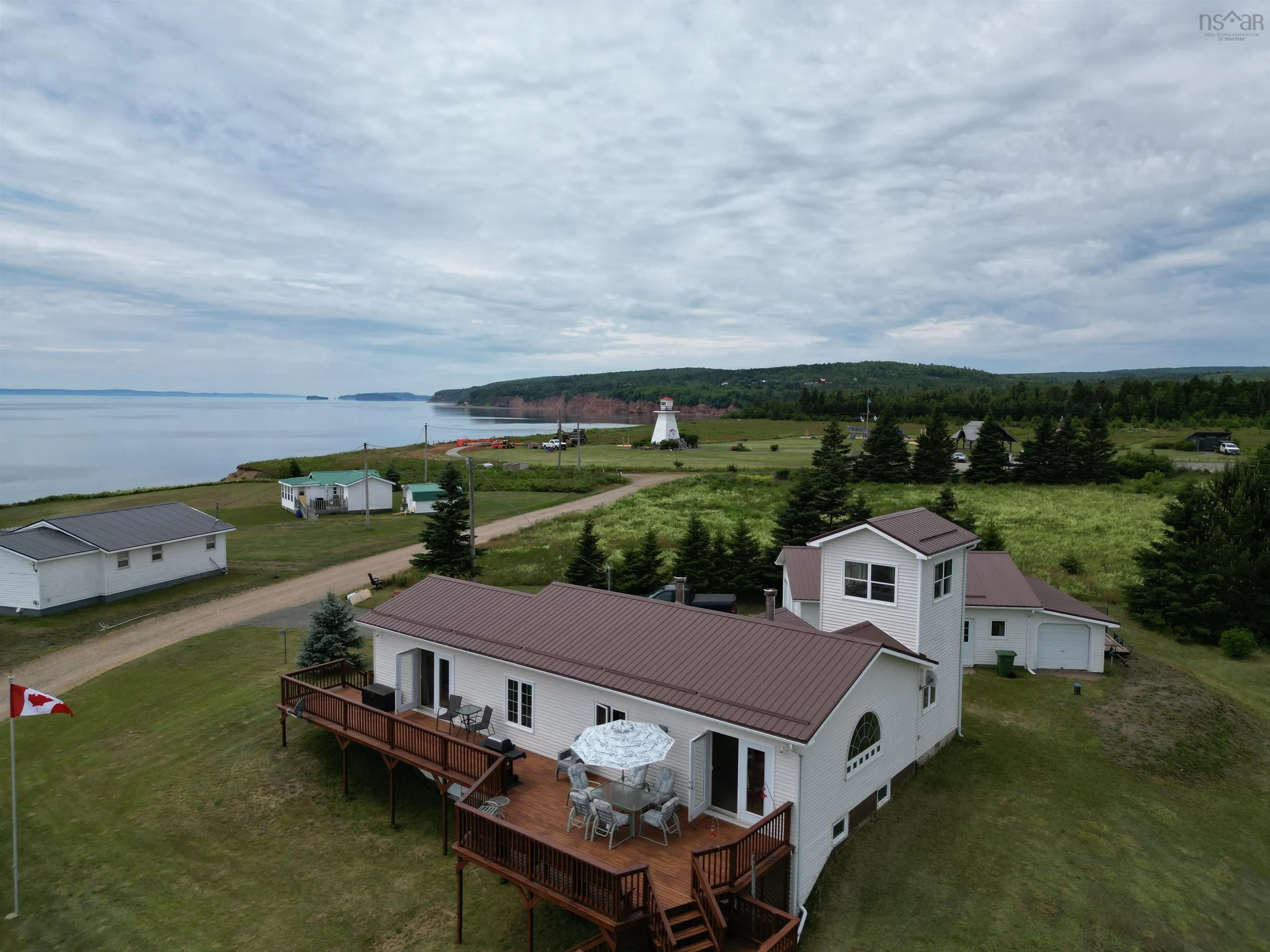 21 North River Lane, Lower Five Islands, NS B0M 1N0, 4 Bedrooms Bedrooms, ,2 BathroomsBathrooms,Residential,For Sale,North River,202517699