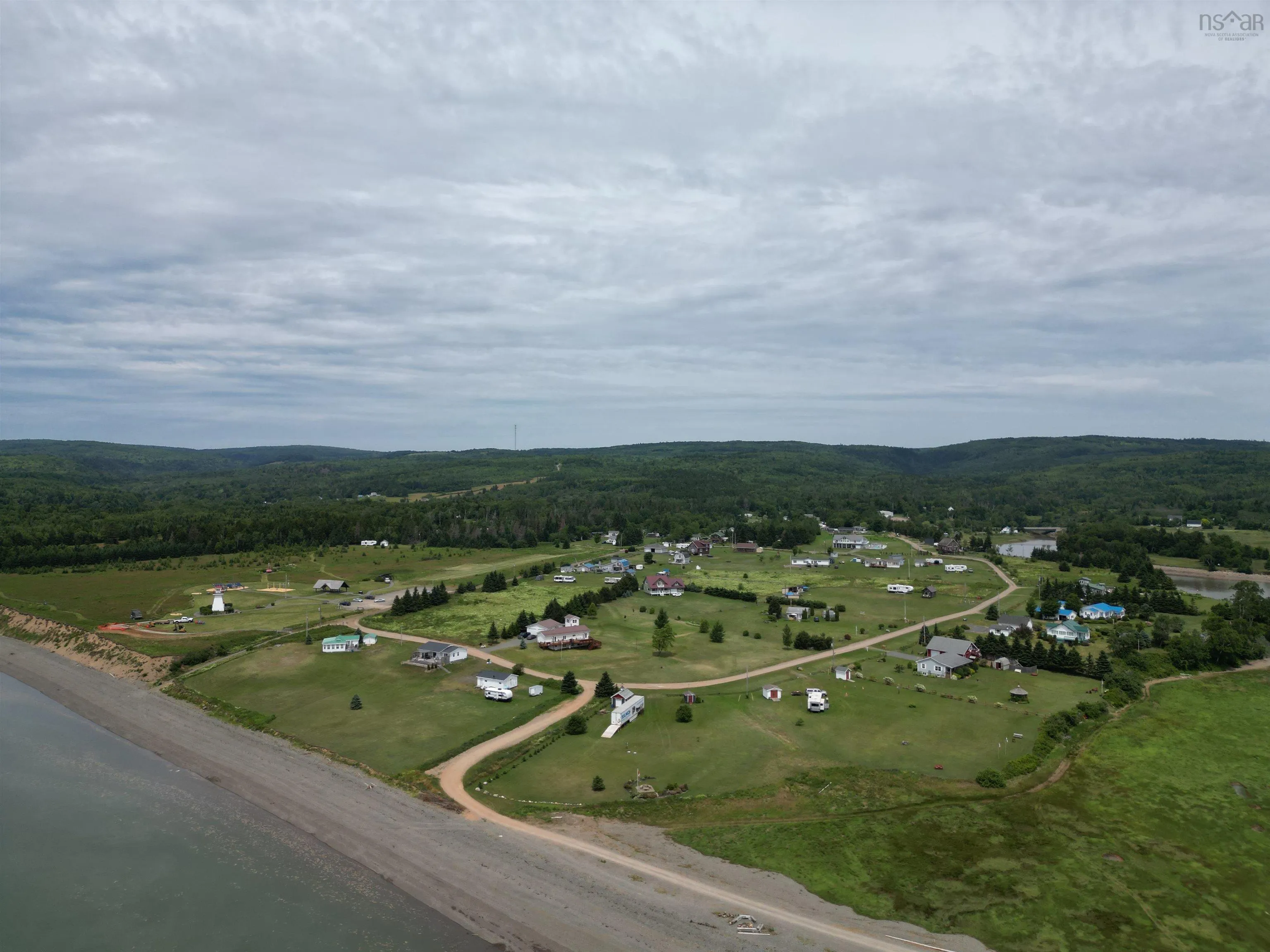 21 North River Lane, Lower Five Islands, NS B0M 1N0, 4 Bedrooms Bedrooms, ,2 BathroomsBathrooms,Residential,For Sale,North River,202517699