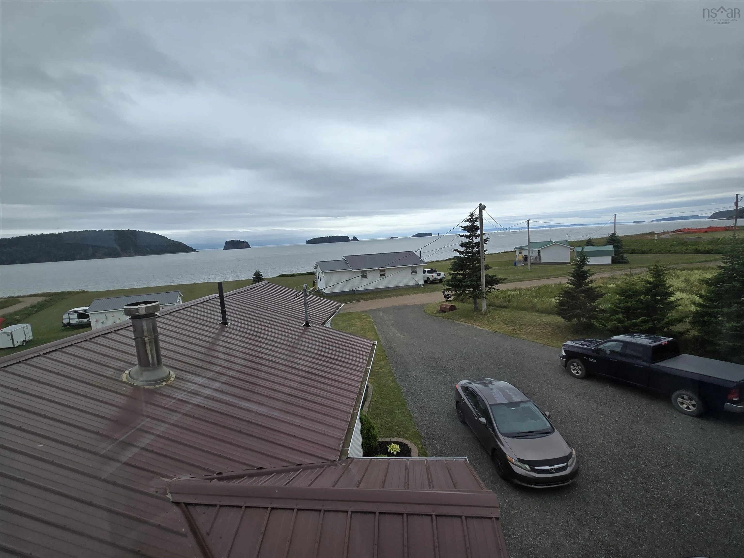 21 North River Lane, Lower Five Islands, NS B0M 1N0, 4 Bedrooms Bedrooms, ,2 BathroomsBathrooms,Residential,For Sale,North River,202517699