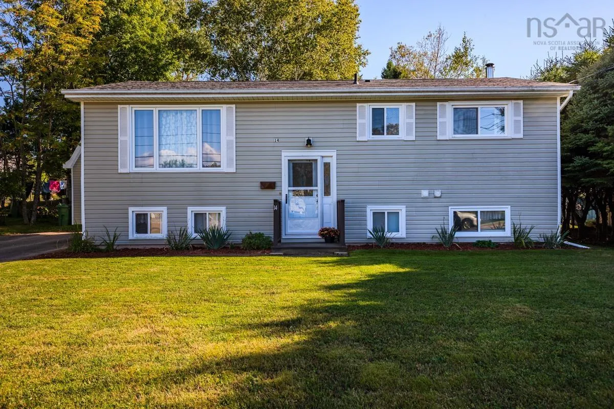 14 Clover Dr, Bible Hill, NS B2N 5P3, 5 Bedrooms Bedrooms, ,Residential Income,For Sale,Clover Dr,202523373